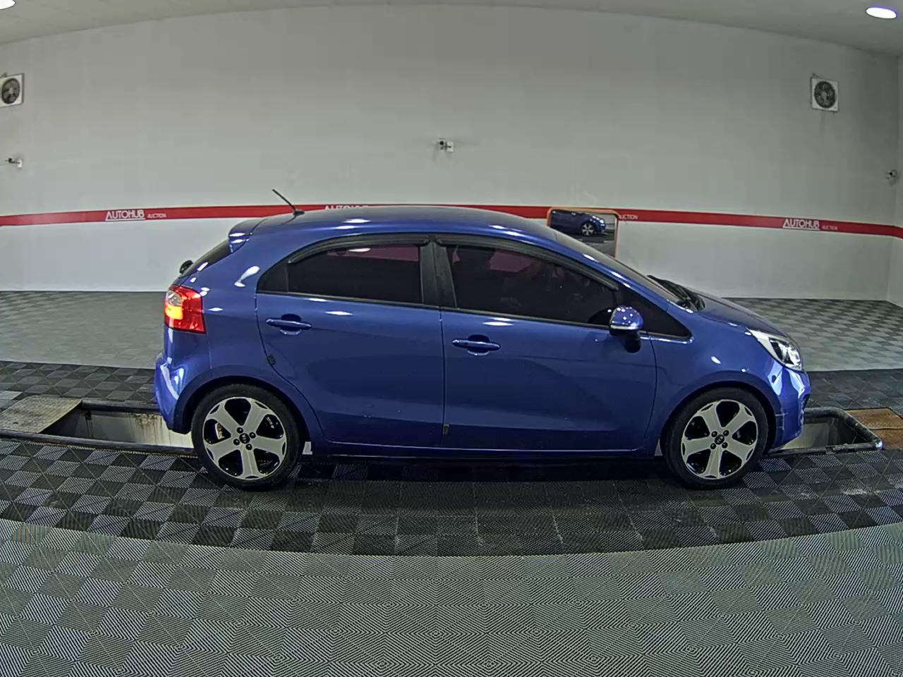 2014 - kia pride