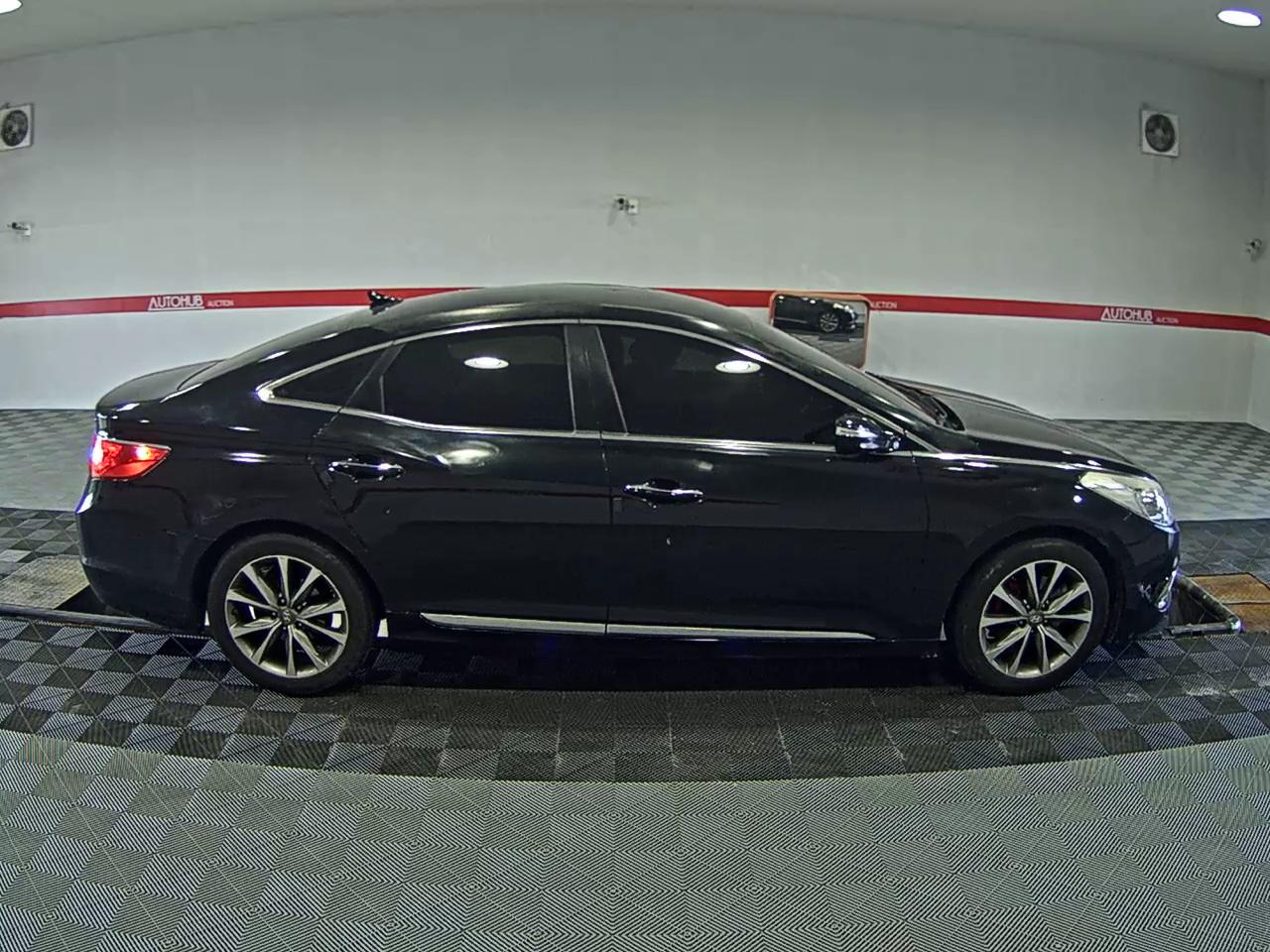 2012 - hyundai grandeur