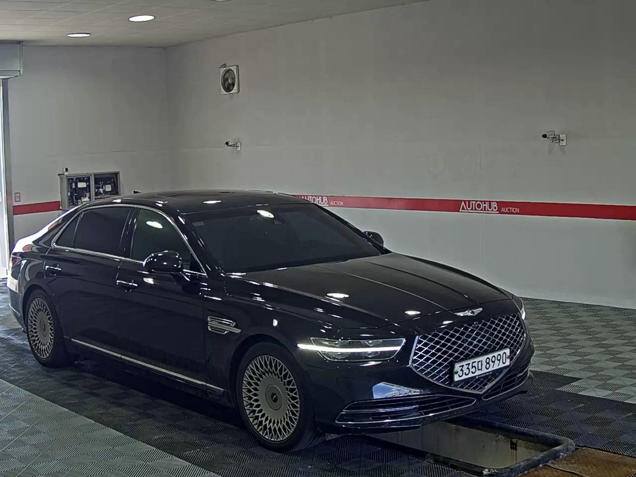 2021 - genesis g90