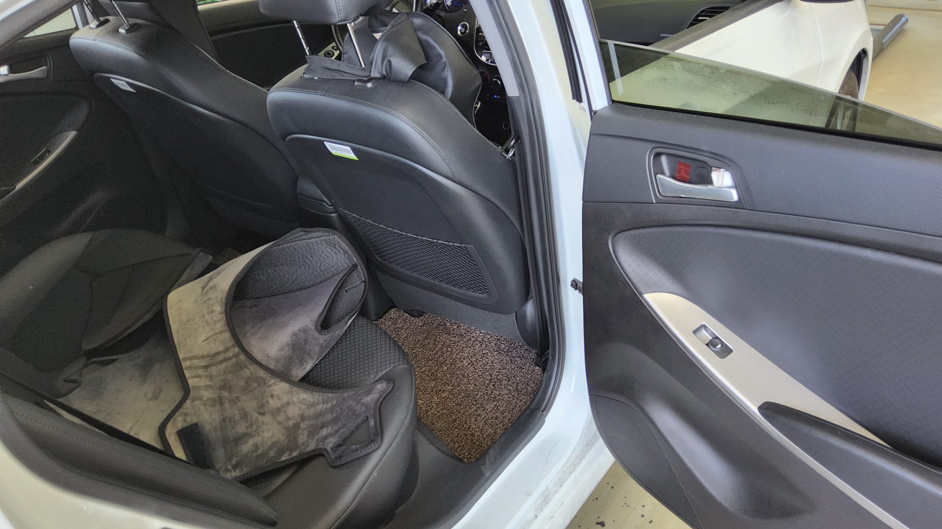 2017 - hyundai accent