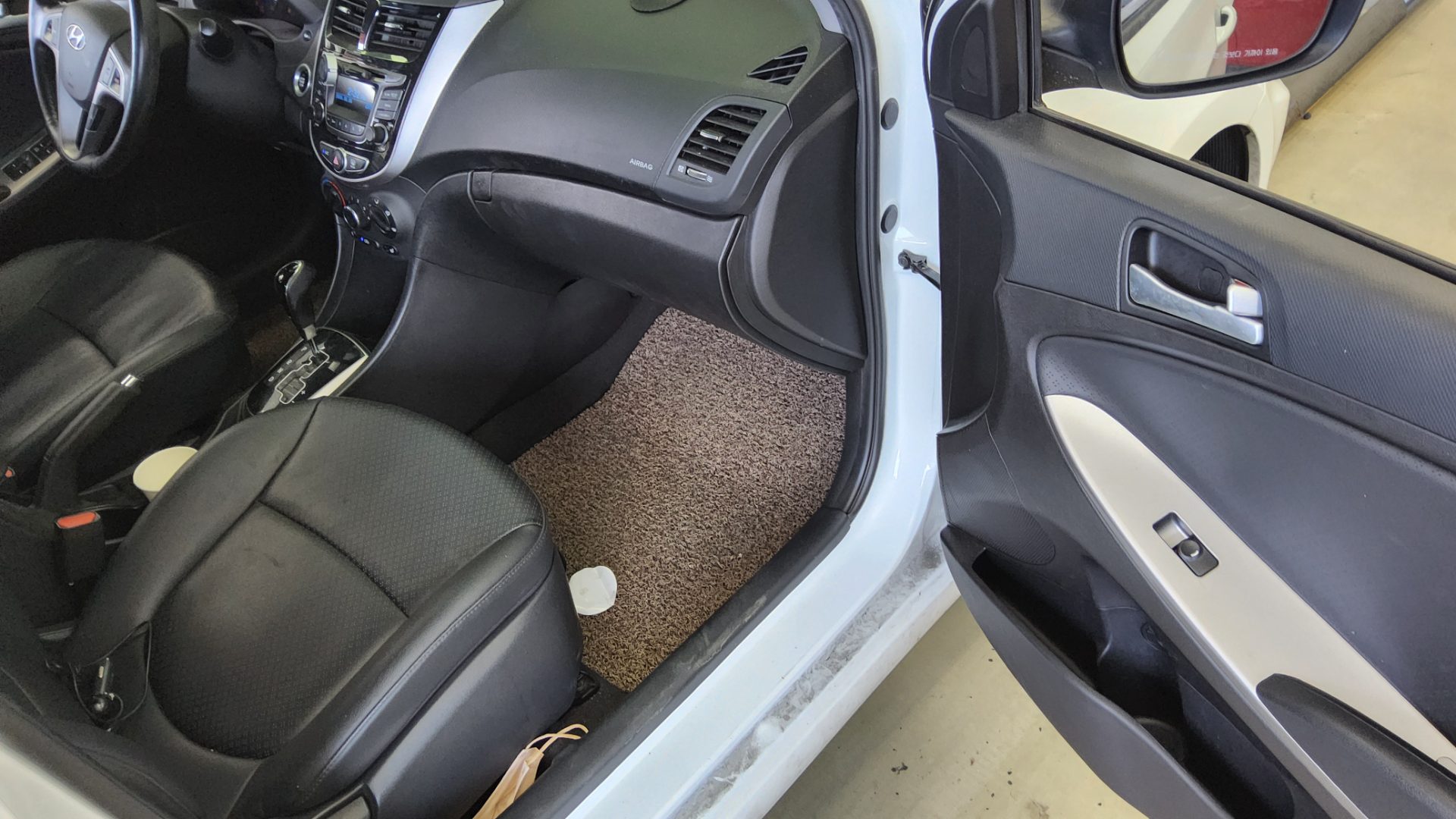 2017 - hyundai accent
