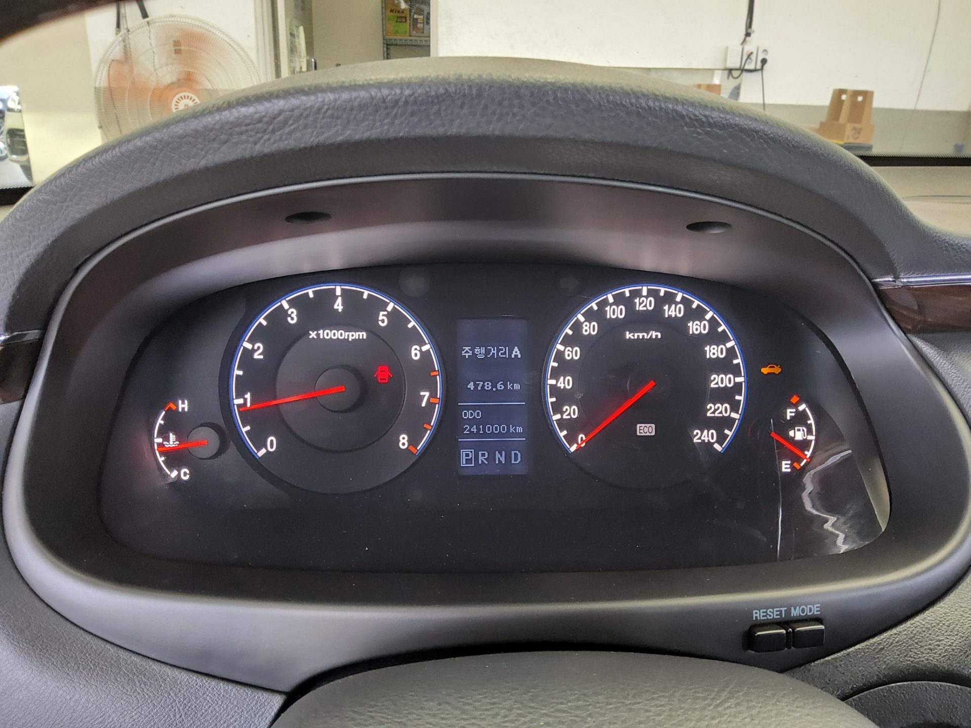 2011 - hyundai grandeur