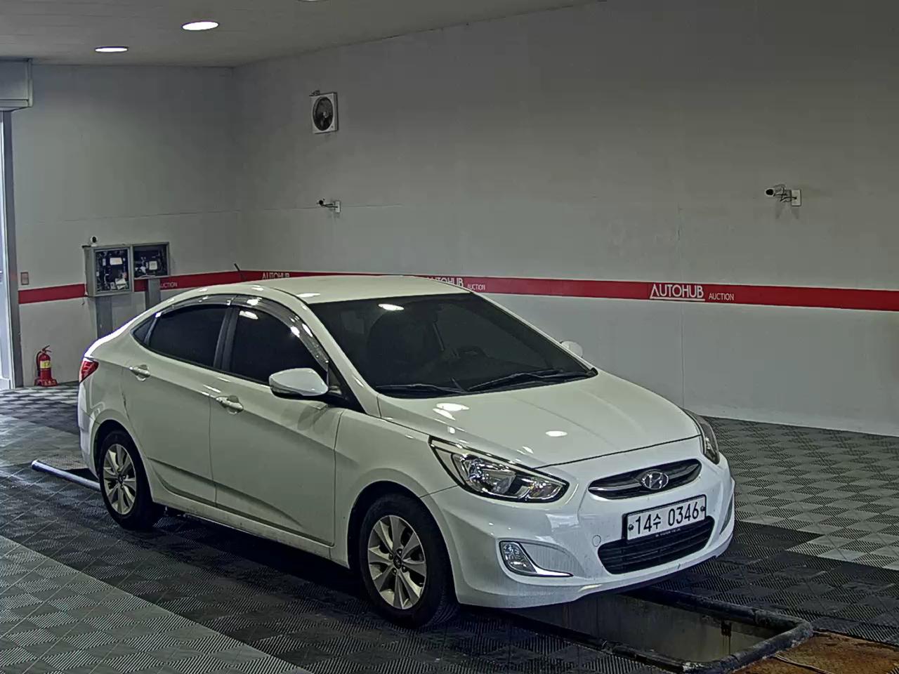 2017 - hyundai accent