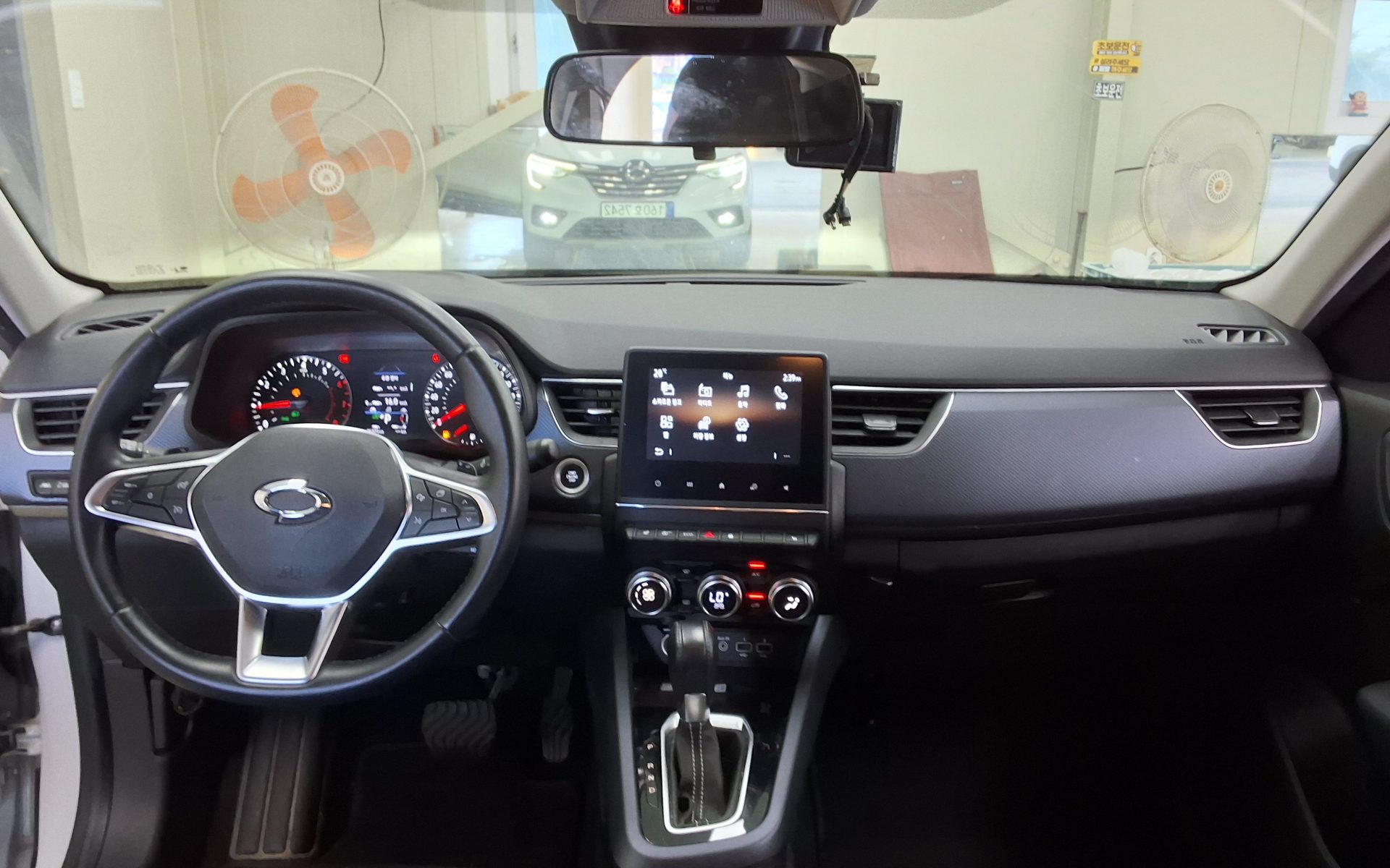 2021 - renault xm3