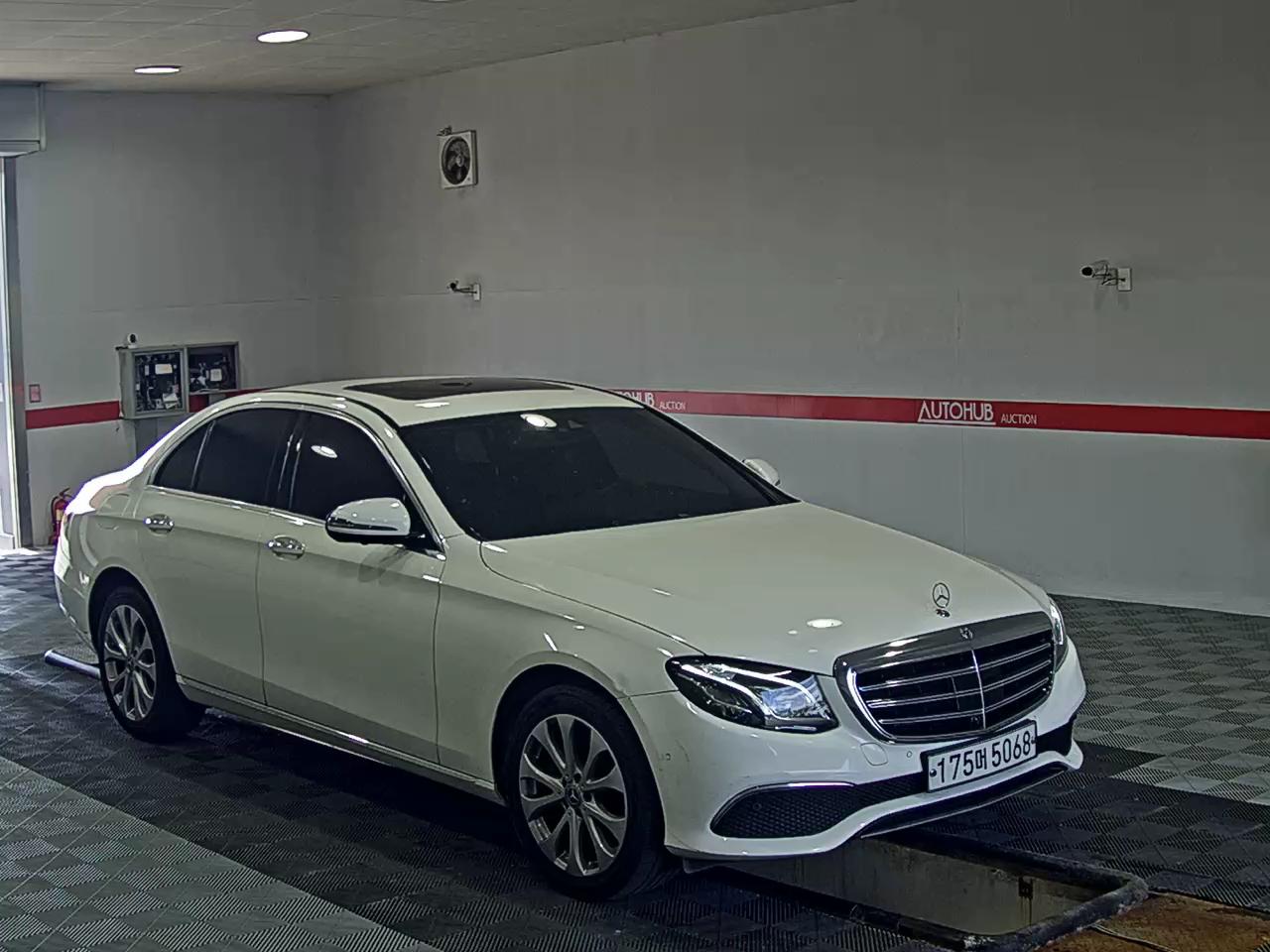 2020 - mercedes-benz e300