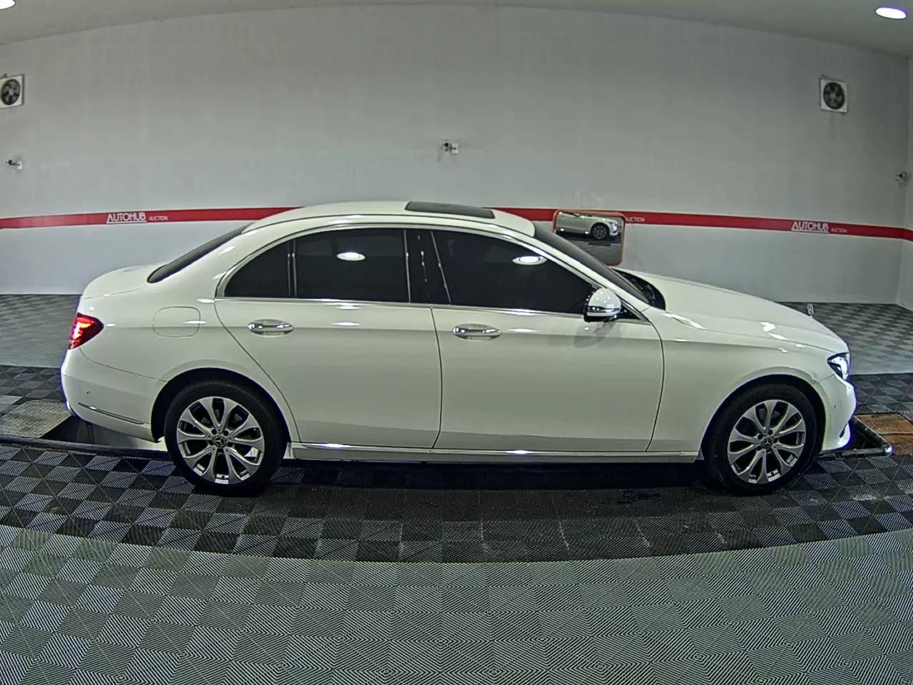 2020 - mercedes-benz e300