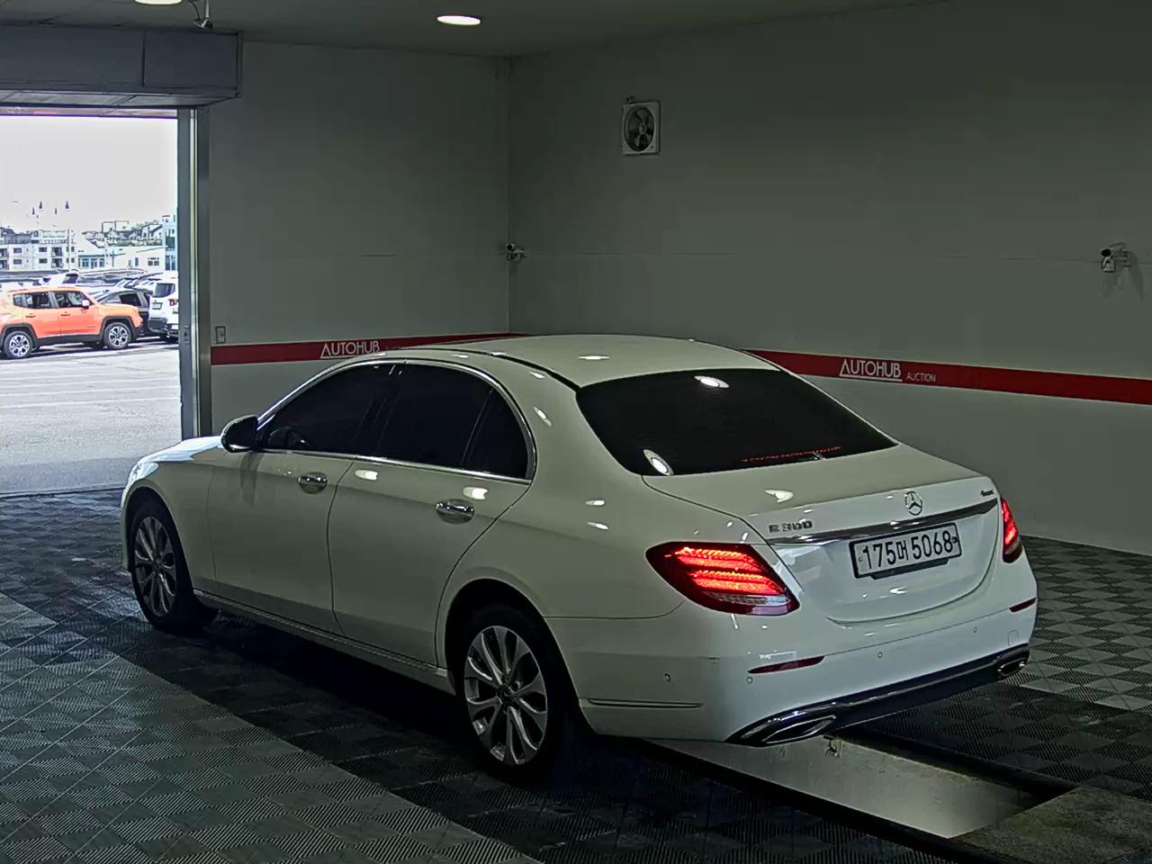 2020 - mercedes-benz e300