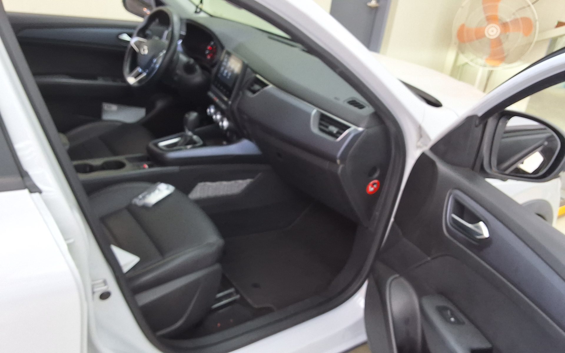 2021 - renault xm3