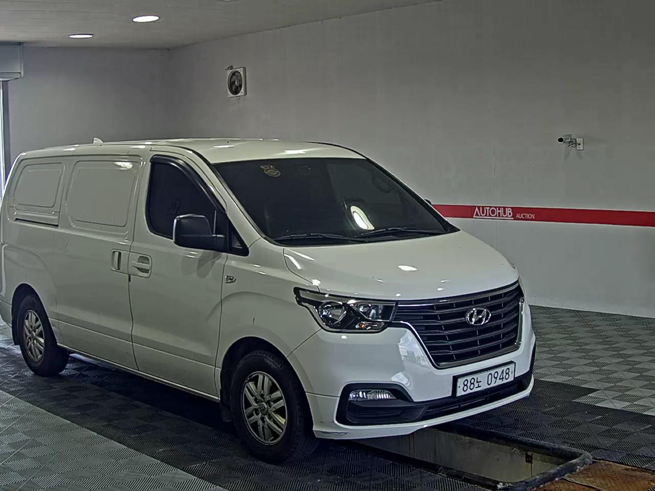 2020 - hyundai grand starex