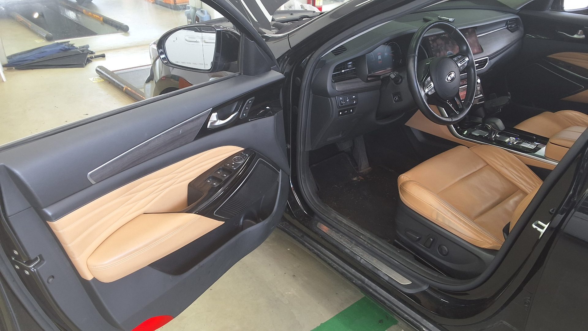 2021 - kia k7