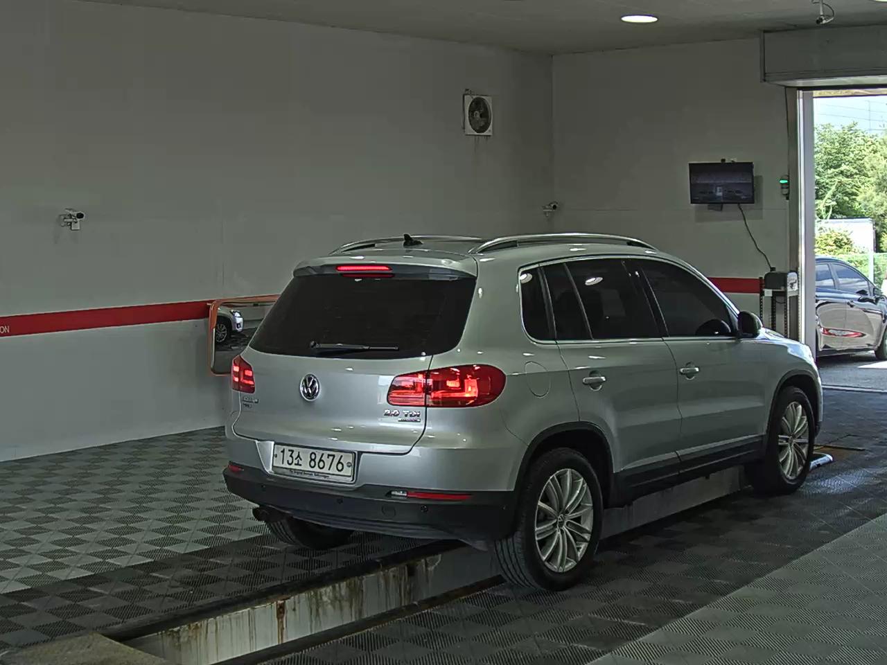 2013 - volkswagen tiguan