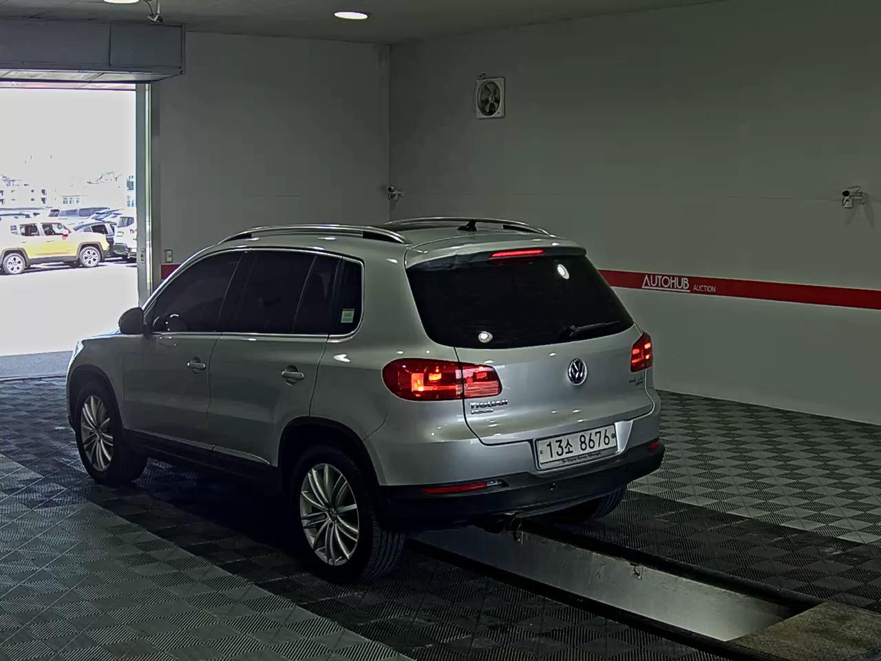 2013 - volkswagen tiguan