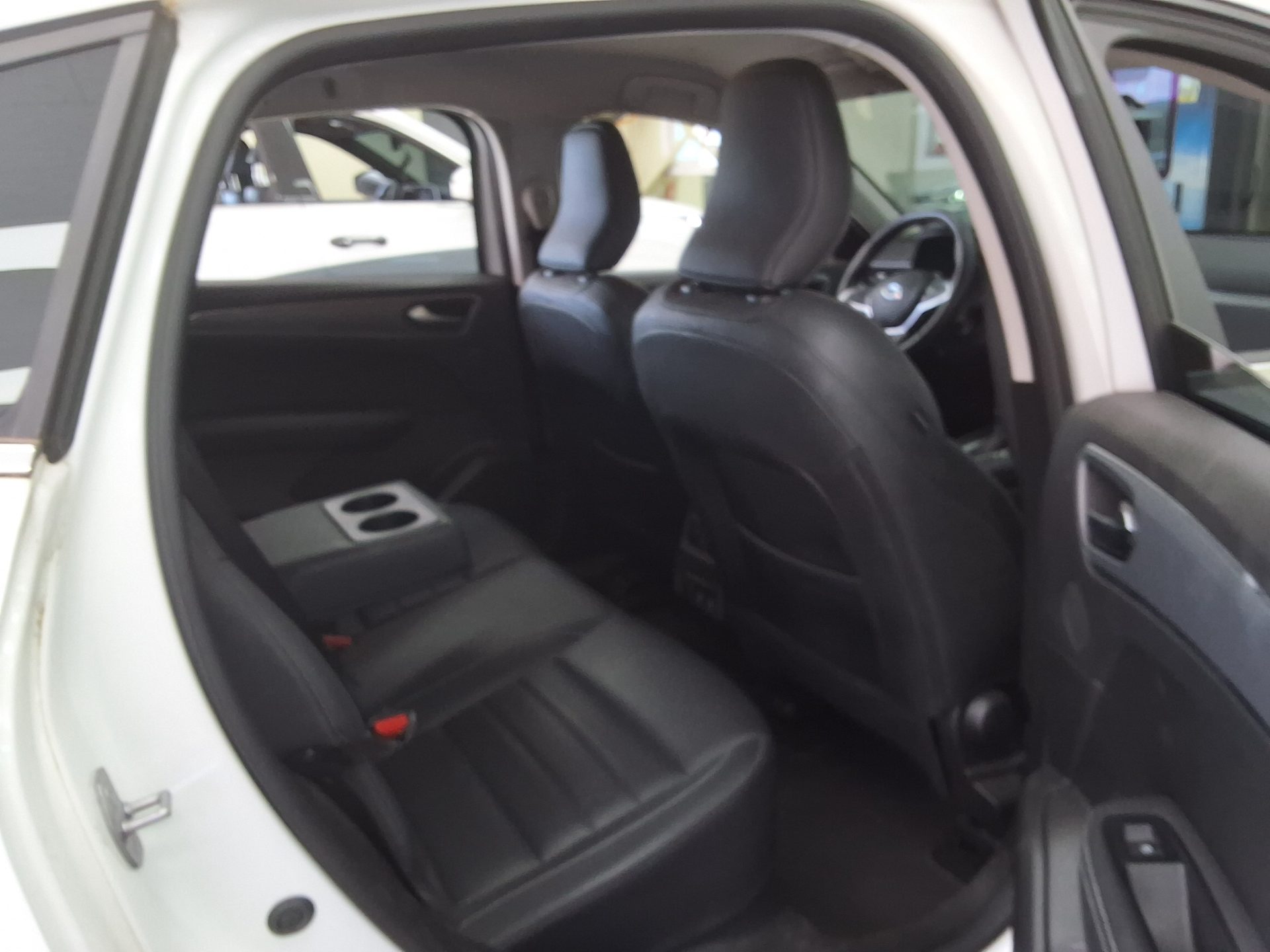 2023 - renault xm3