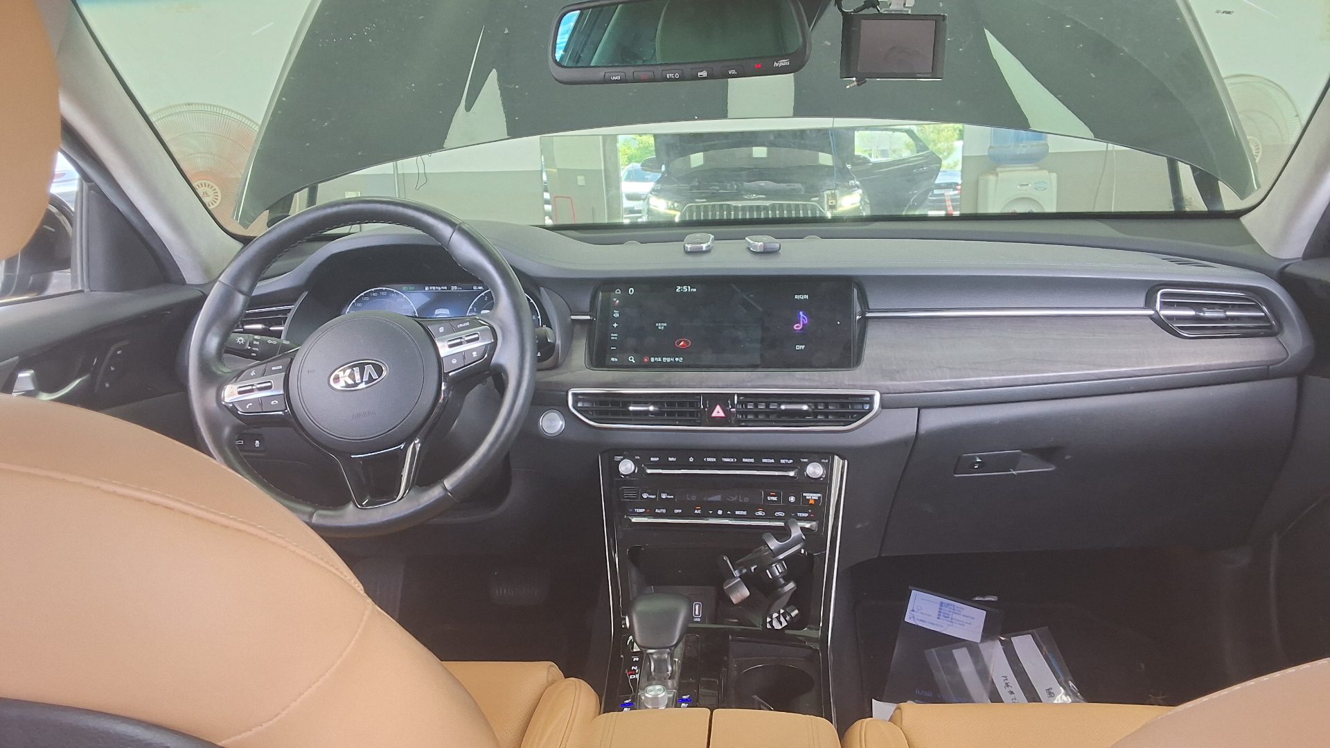 2021 - kia k7