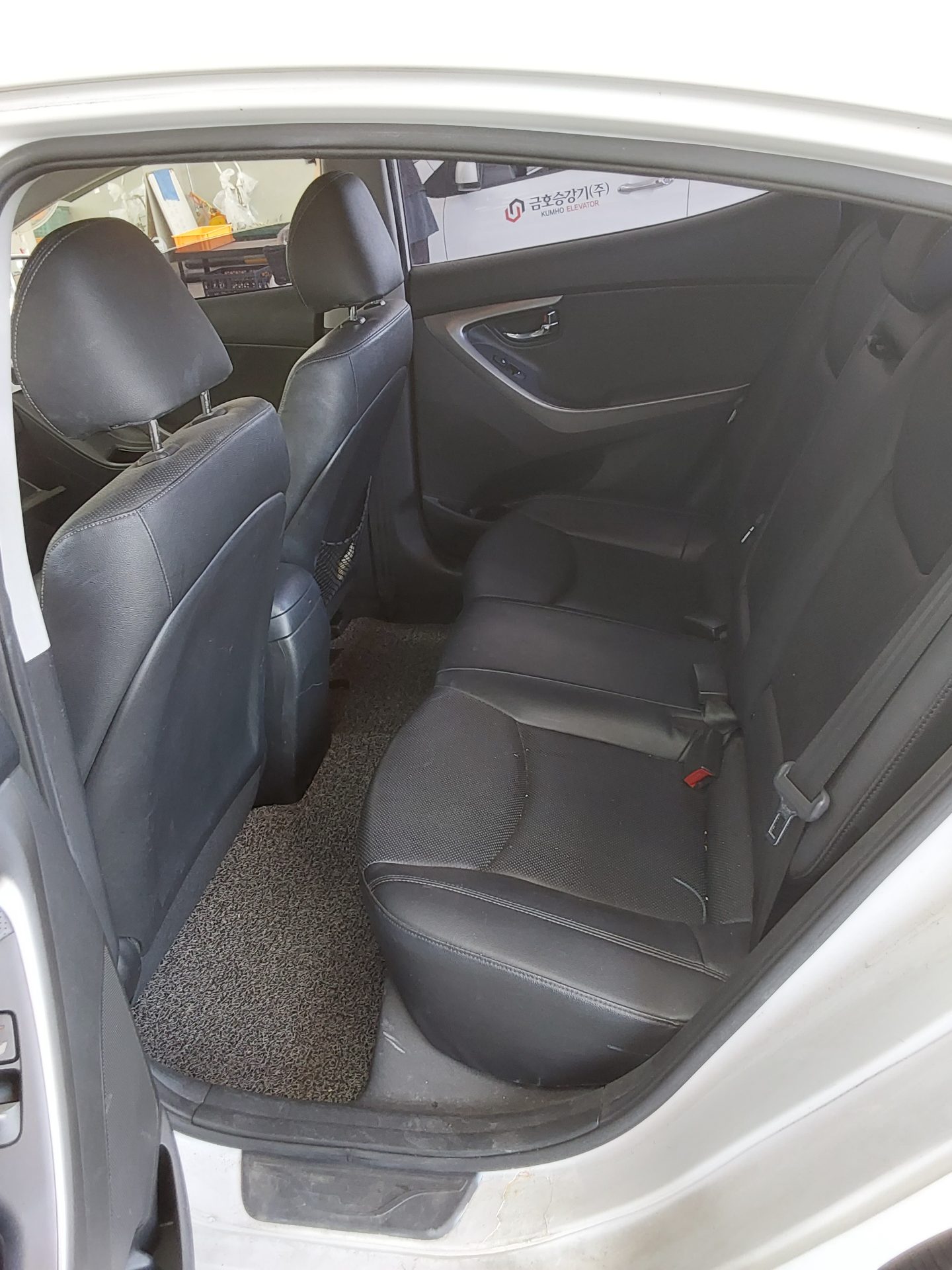 2013 - hyundai avante