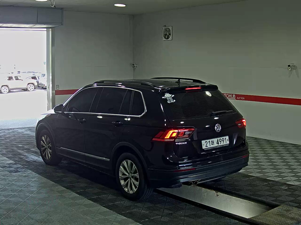 2018 - volkswagen tiguan