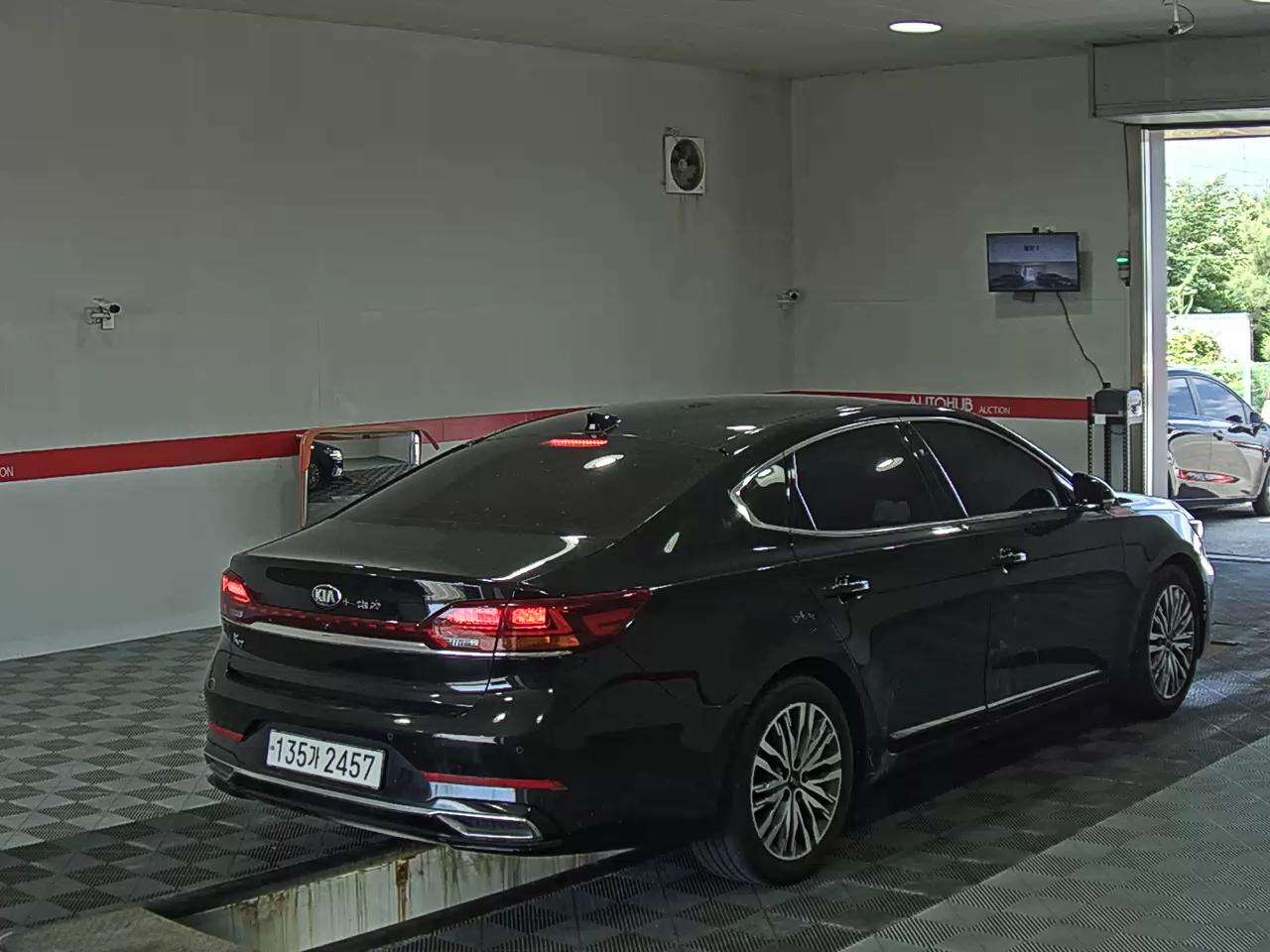 2021 - kia k7