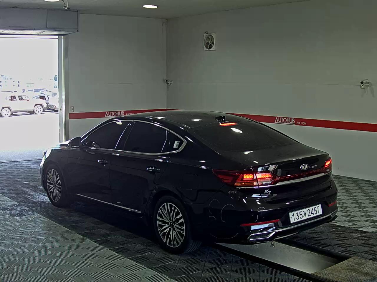 2021 - kia k7