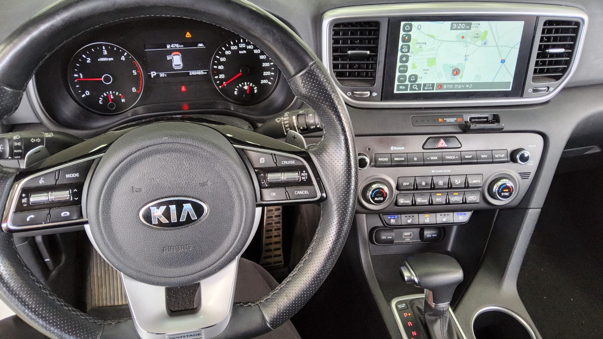 2022 - kia sportage