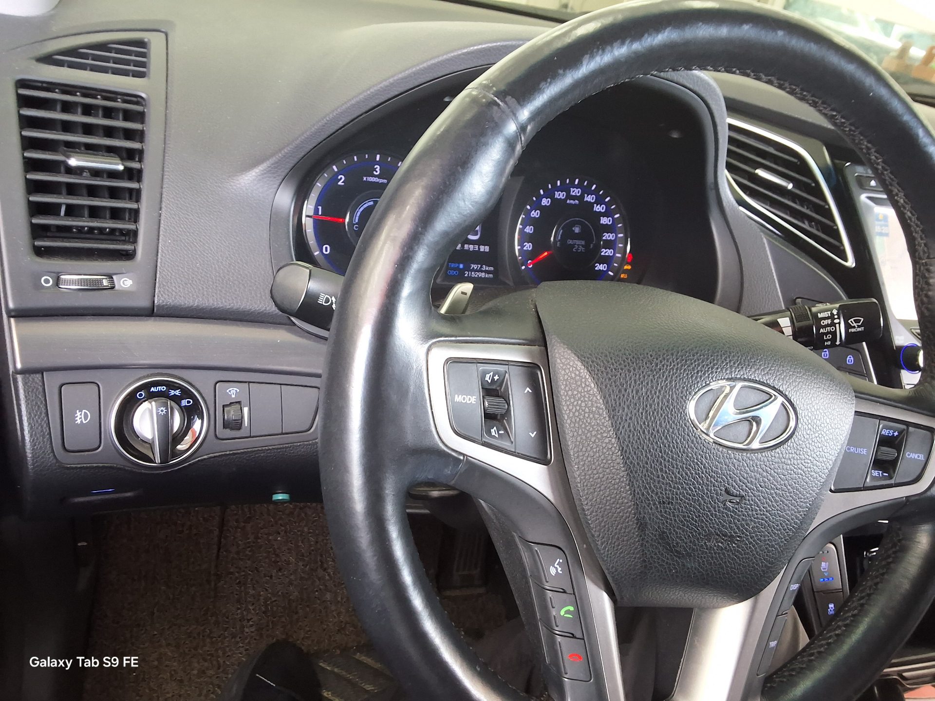 2012 - hyundai i40