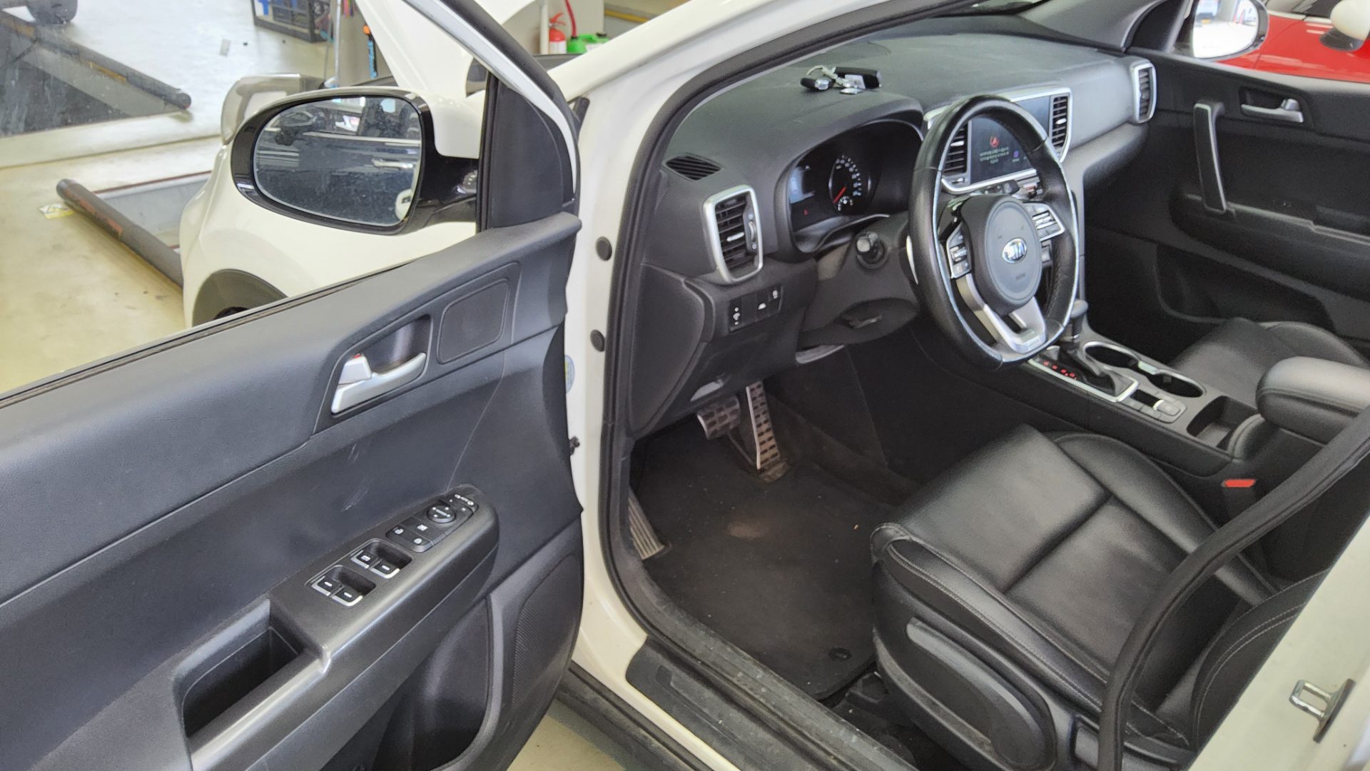 2022 - kia sportage