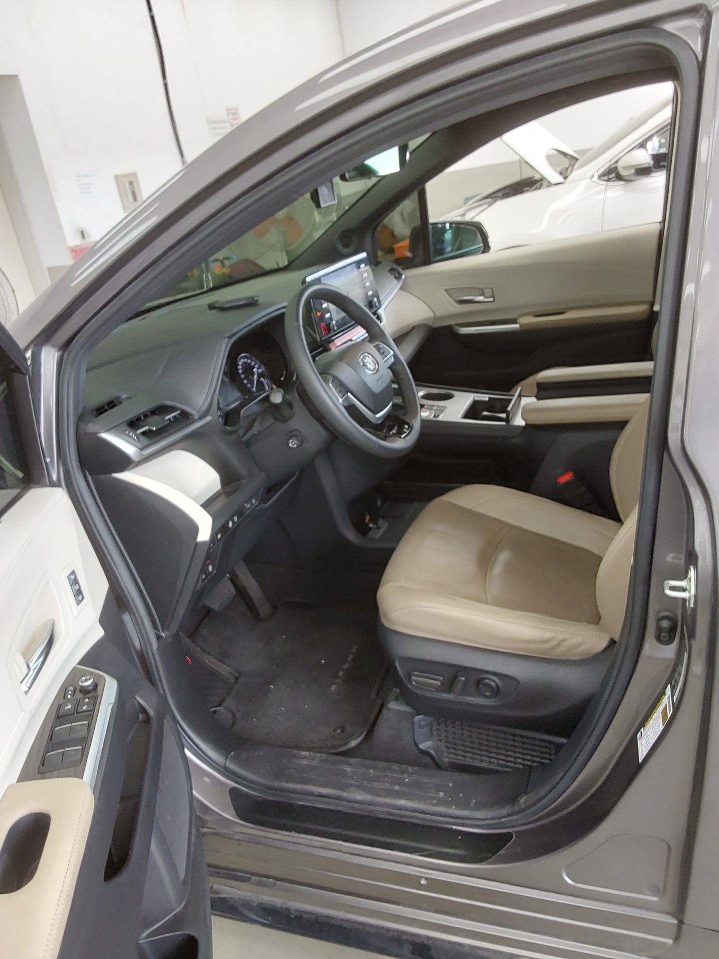 2023 - toyota sienna