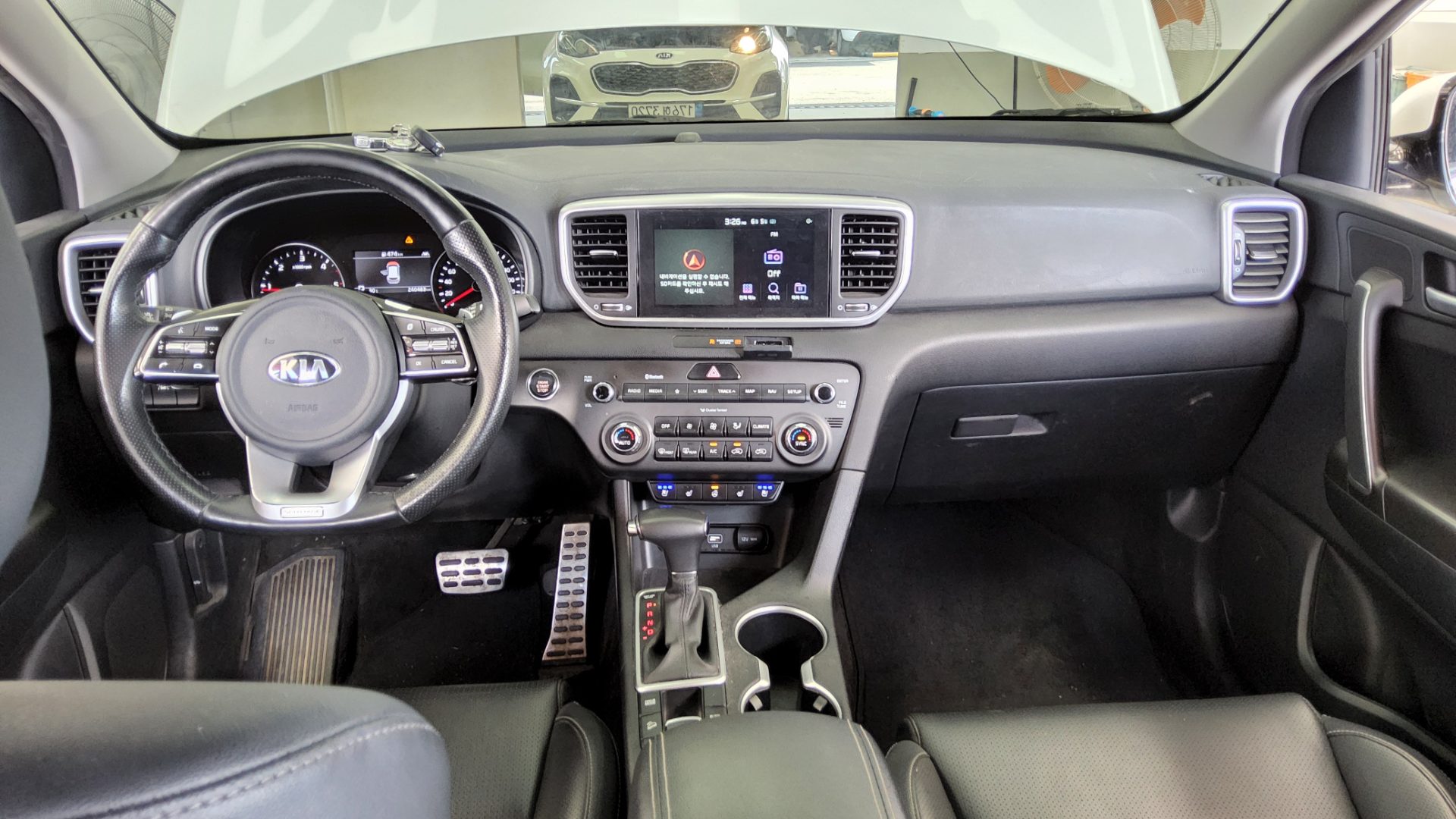 2022 - kia sportage