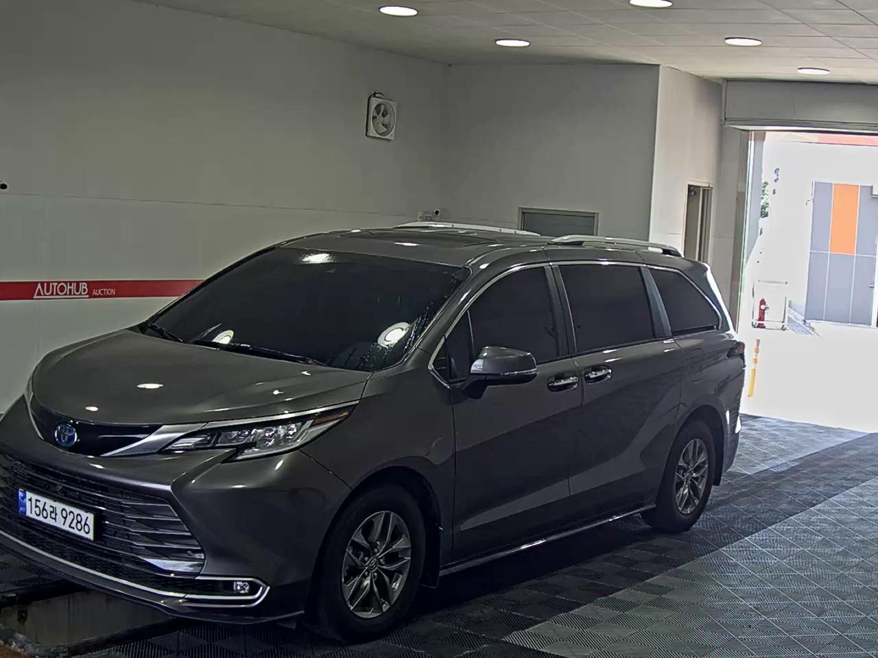 2023 - toyota sienna