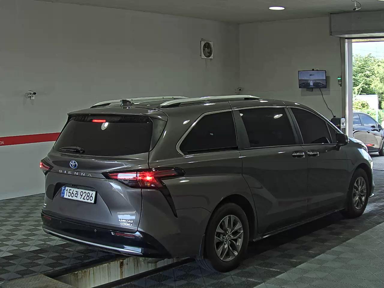 2023 - toyota sienna