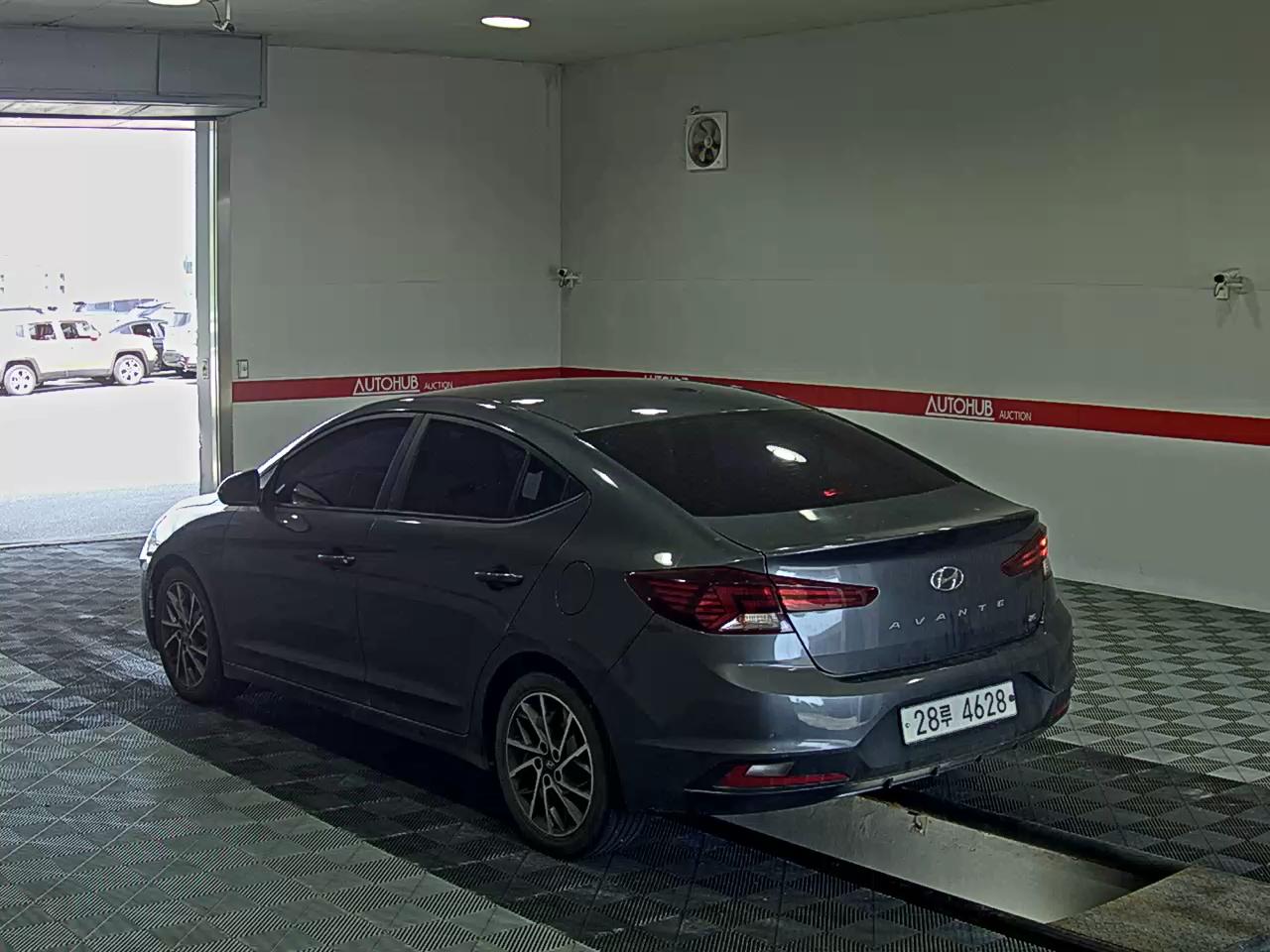 2020 - hyundai avante
