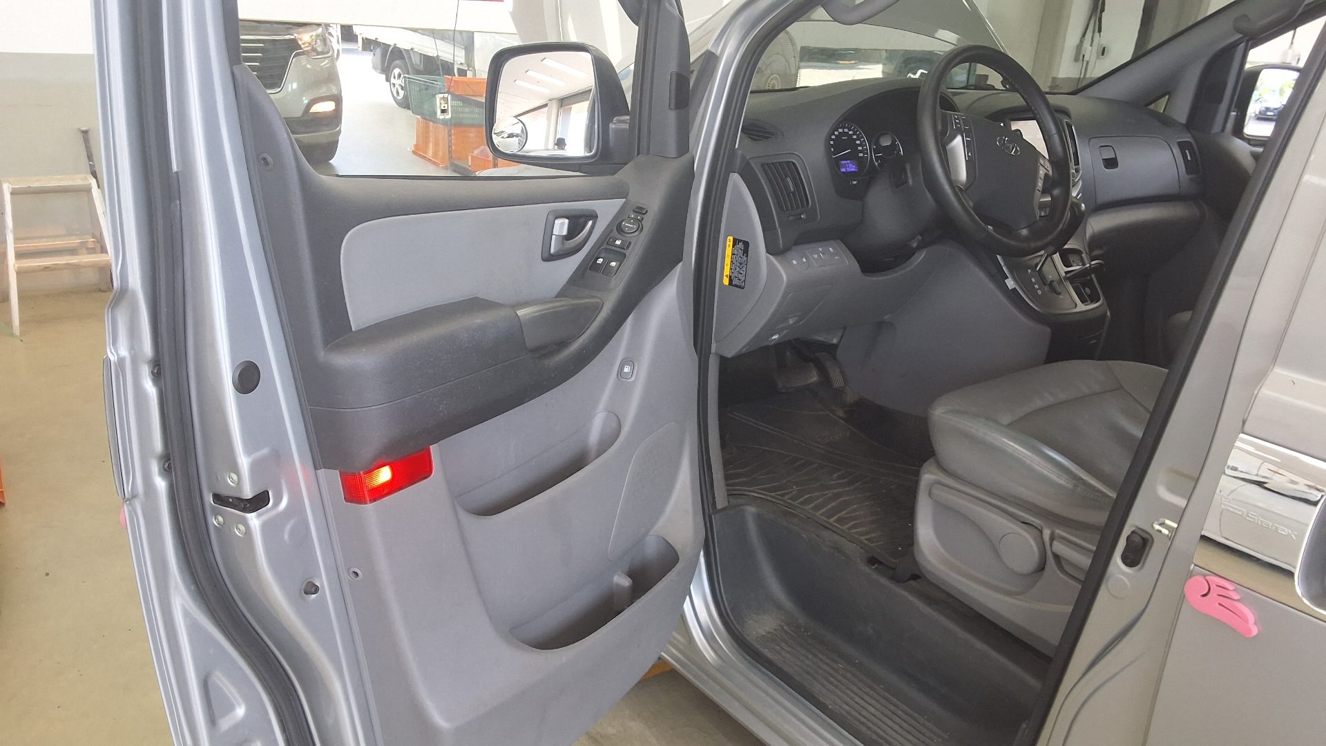 2020 - hyundai grand starex