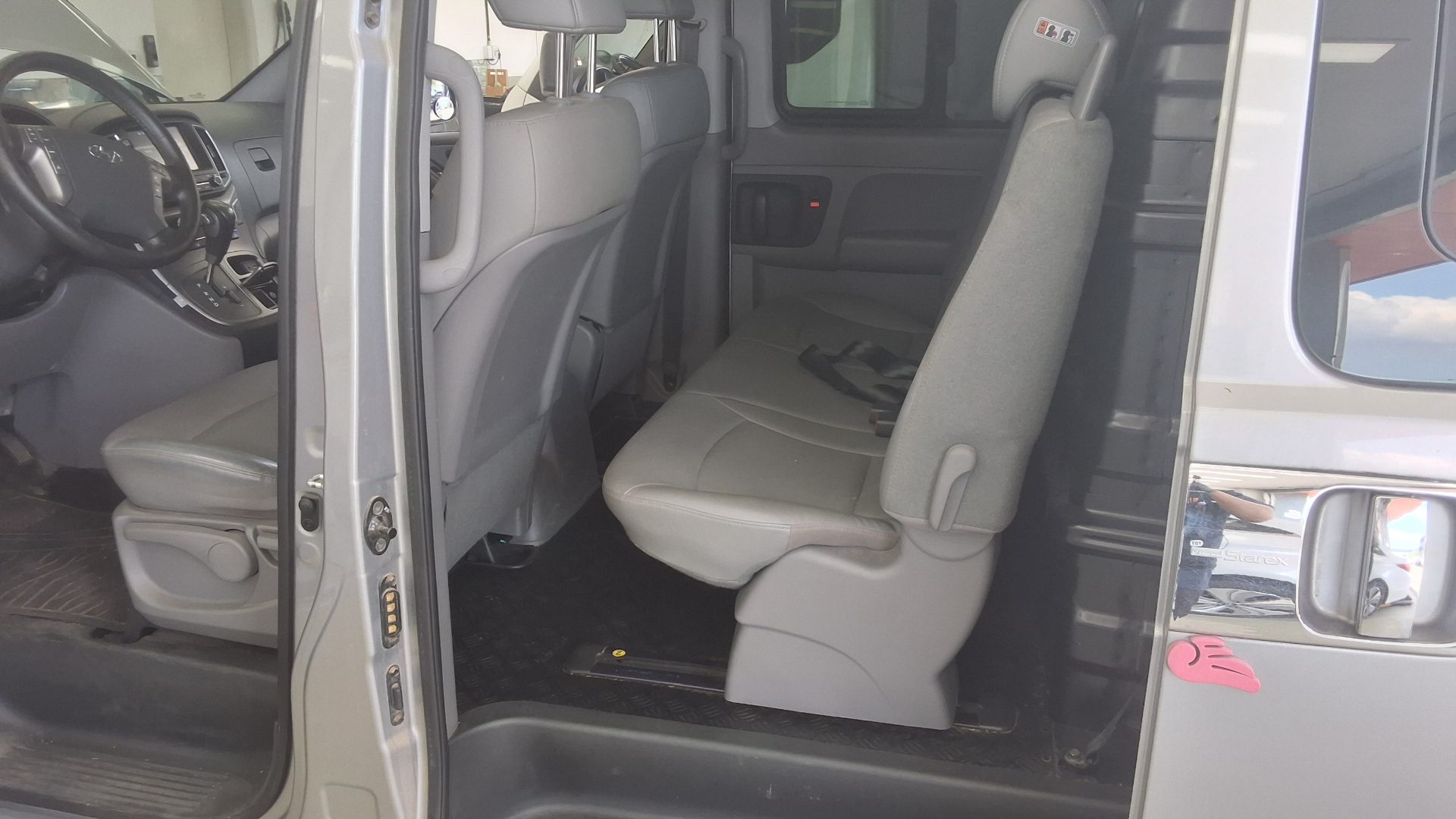 2020 - hyundai grand starex