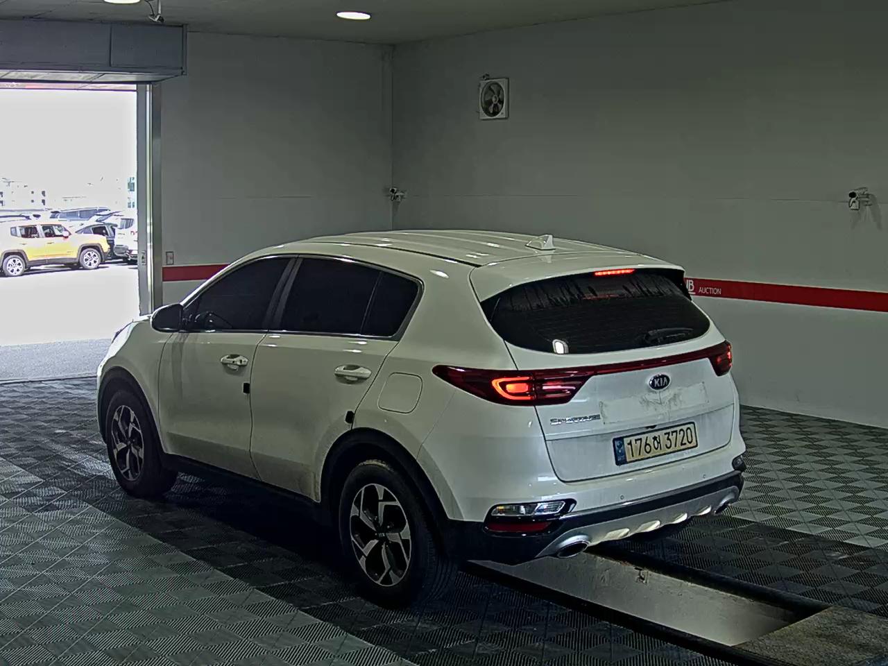 2022 - kia sportage