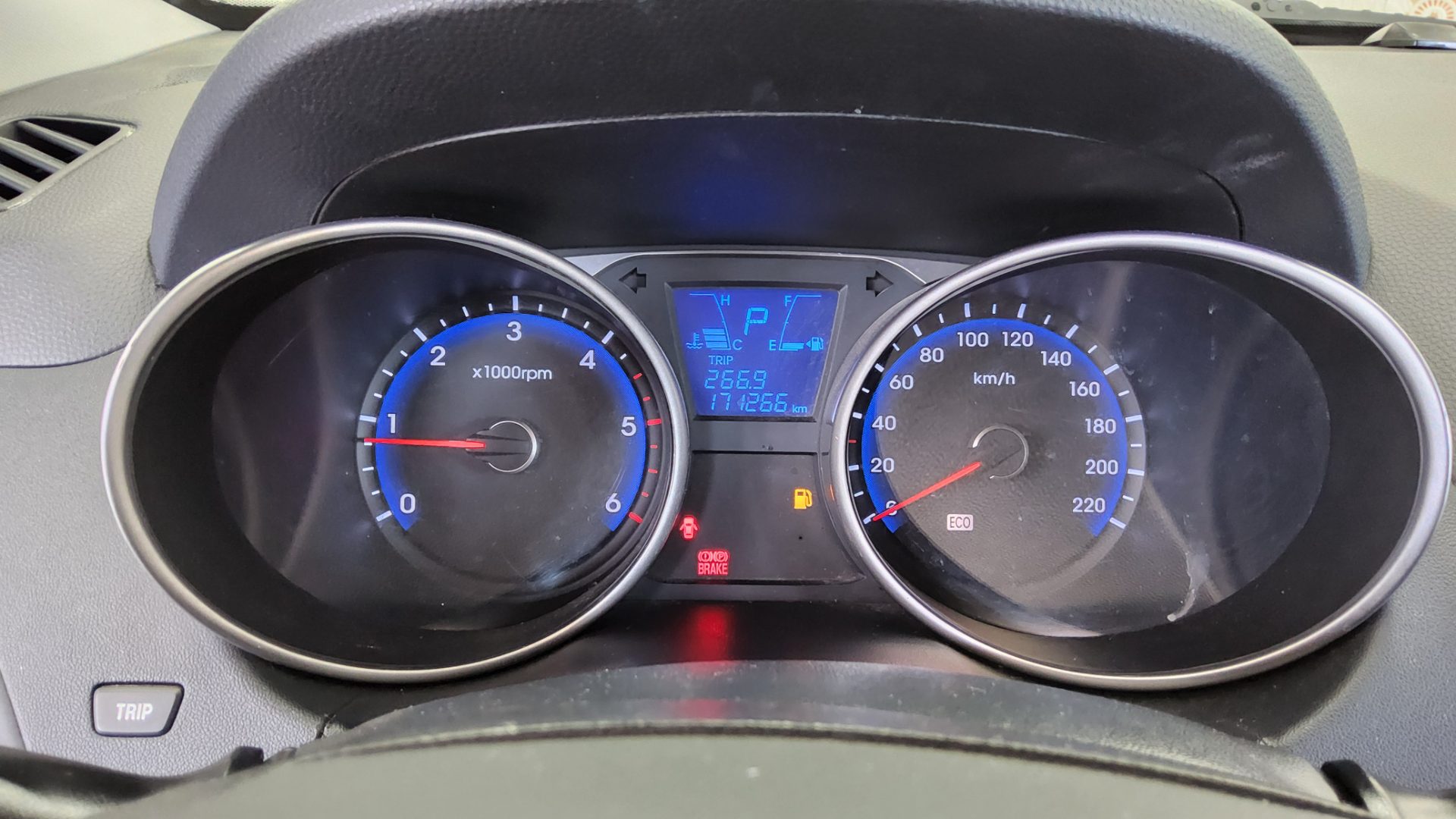 2010 - hyundai tucson