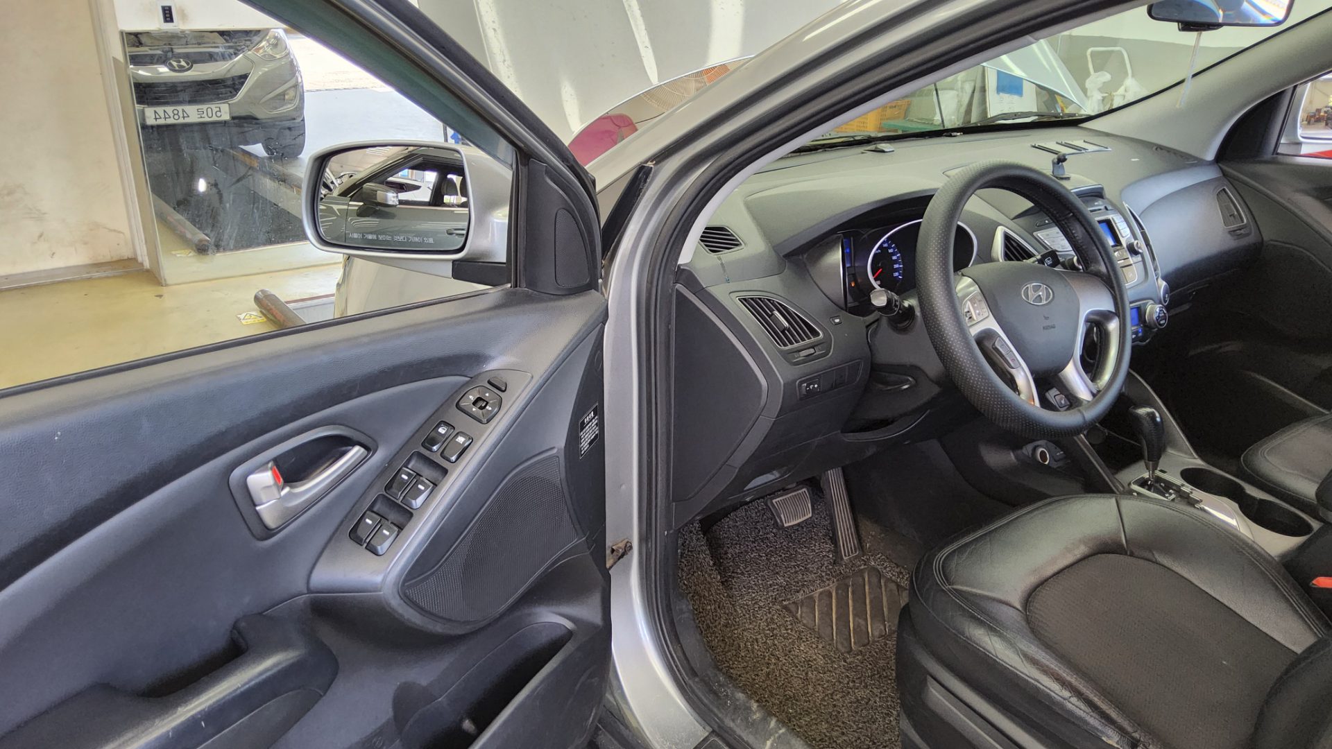 2010 - hyundai tucson