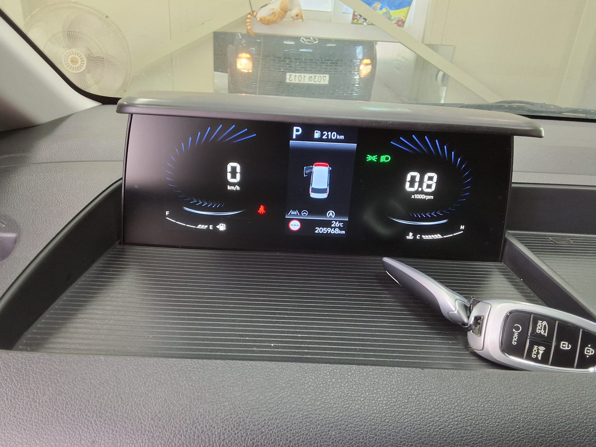 2022 - hyundai staria