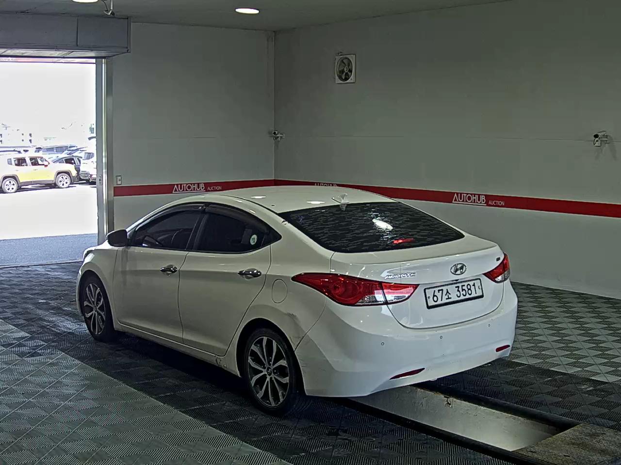 2013 - hyundai avante