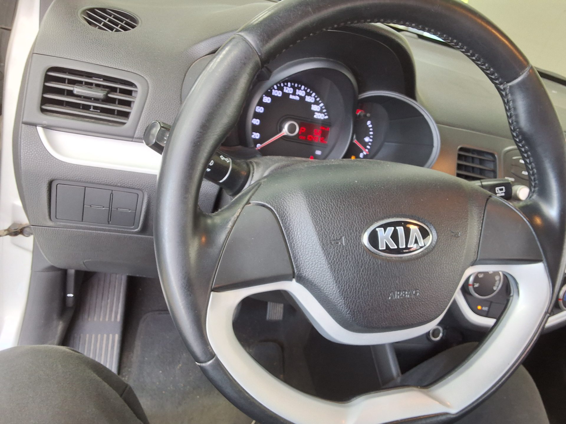 2013 - kia morning