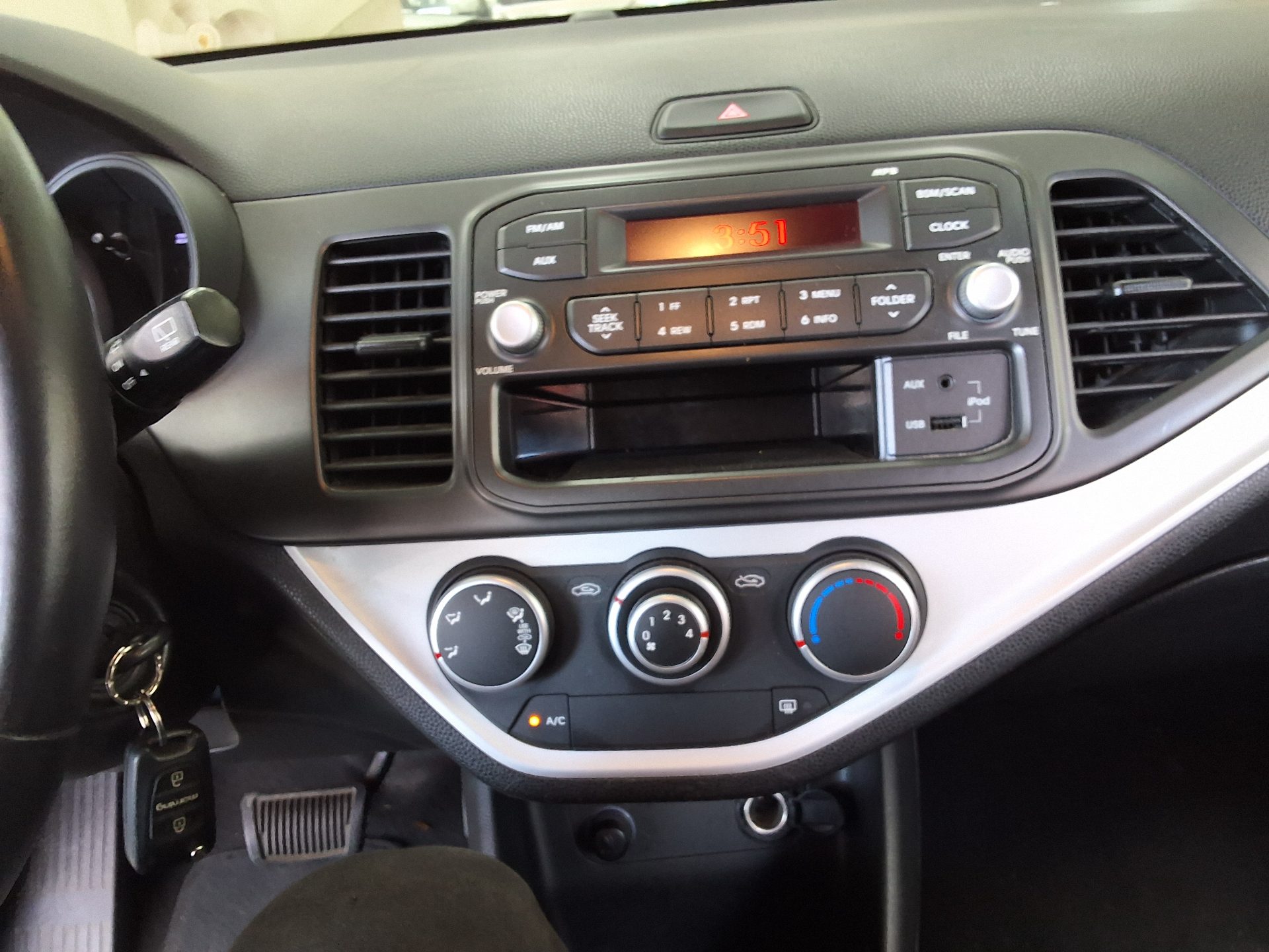 2013 - kia morning