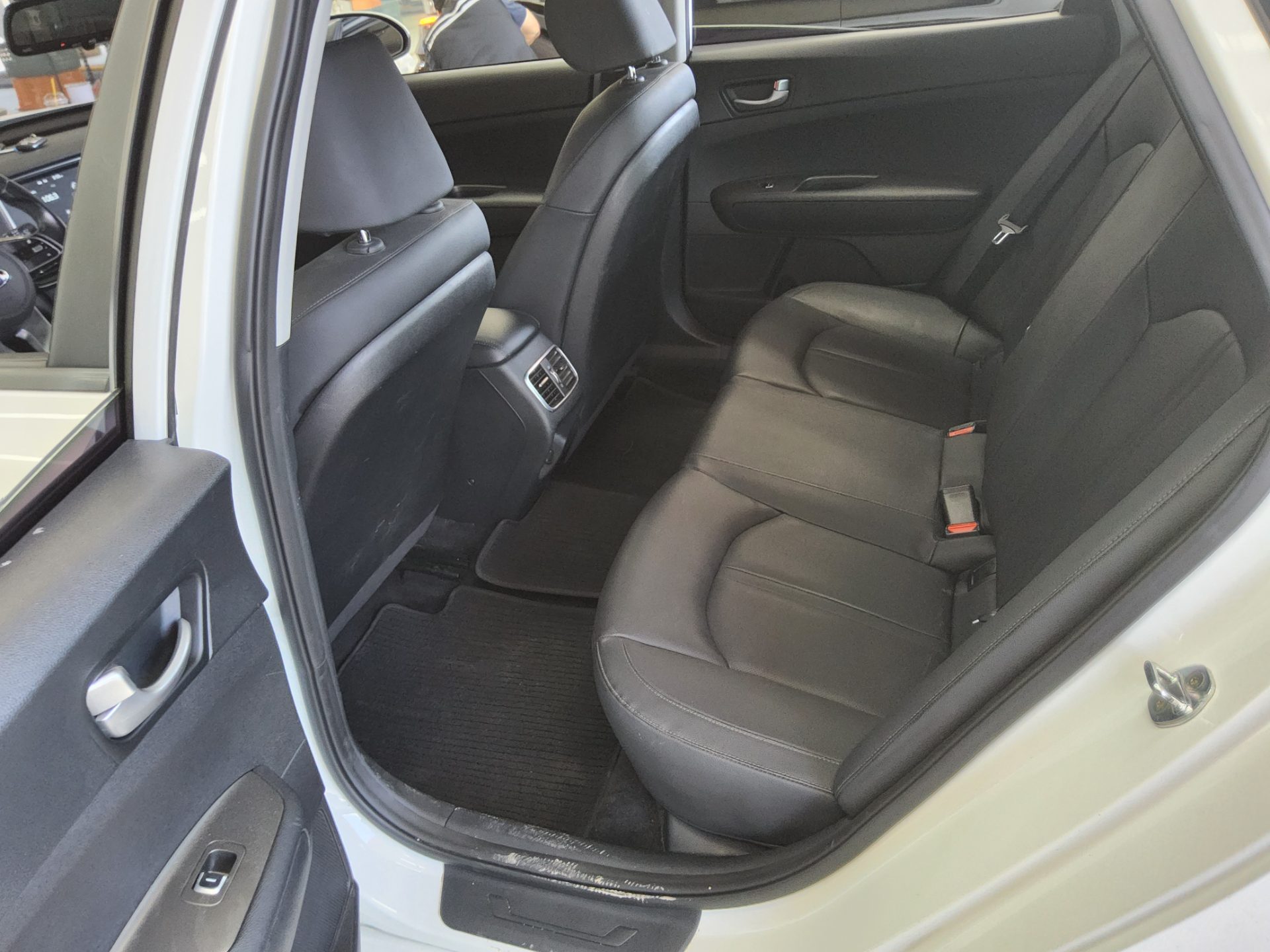 2020 - kia k5
