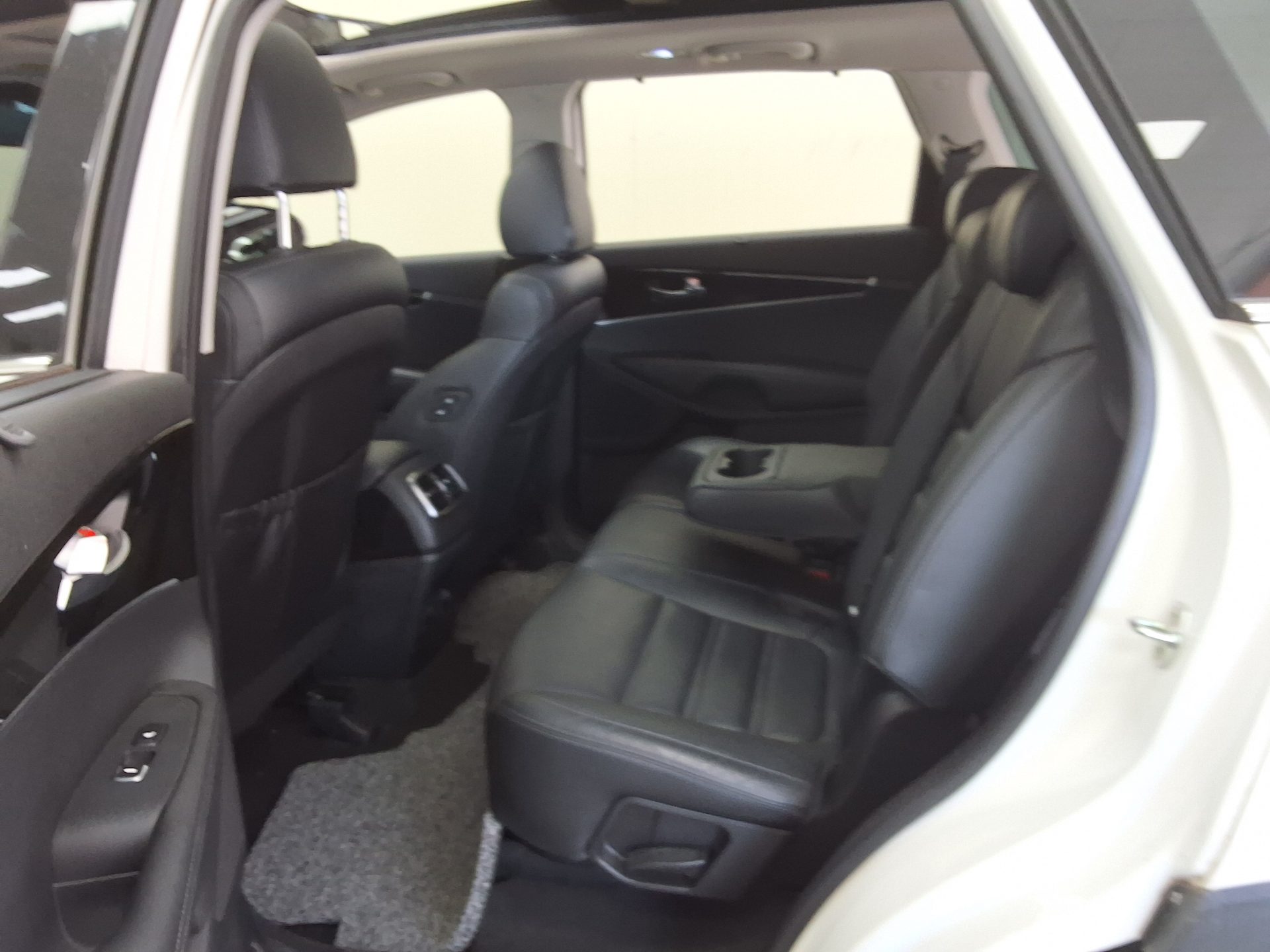 2019 - kia sorento