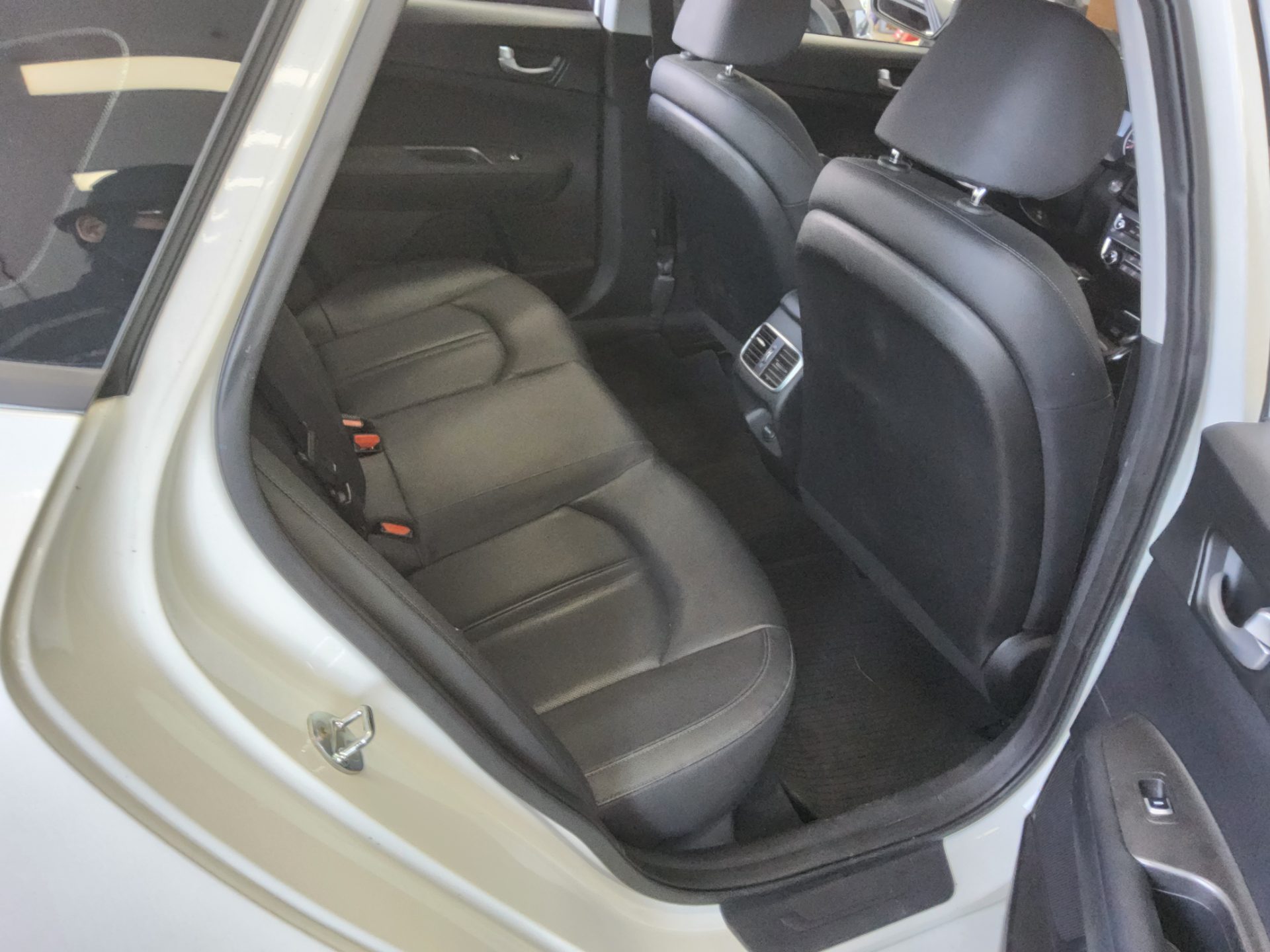 2020 - kia k5