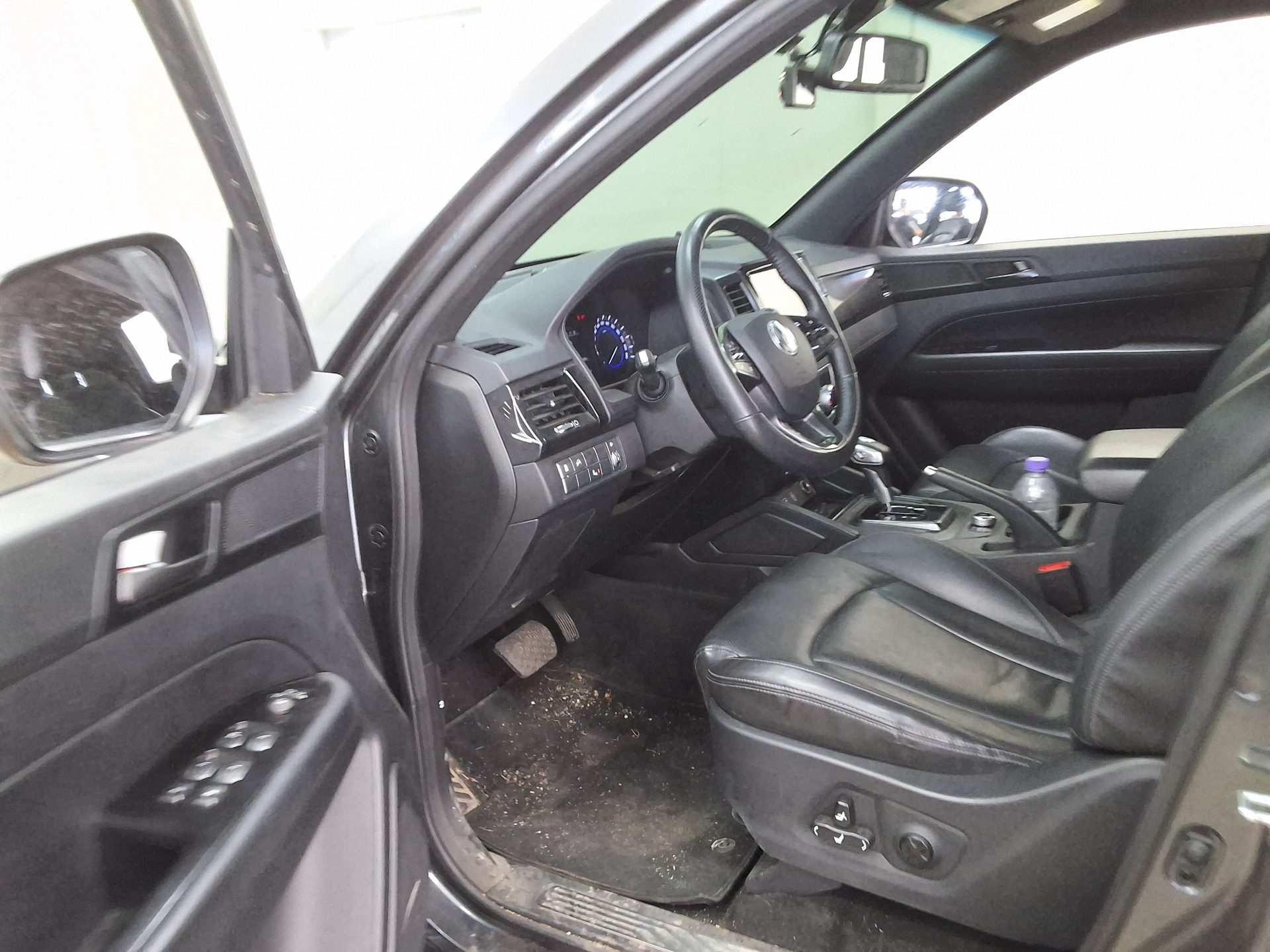 2021 - ssangyong rexton