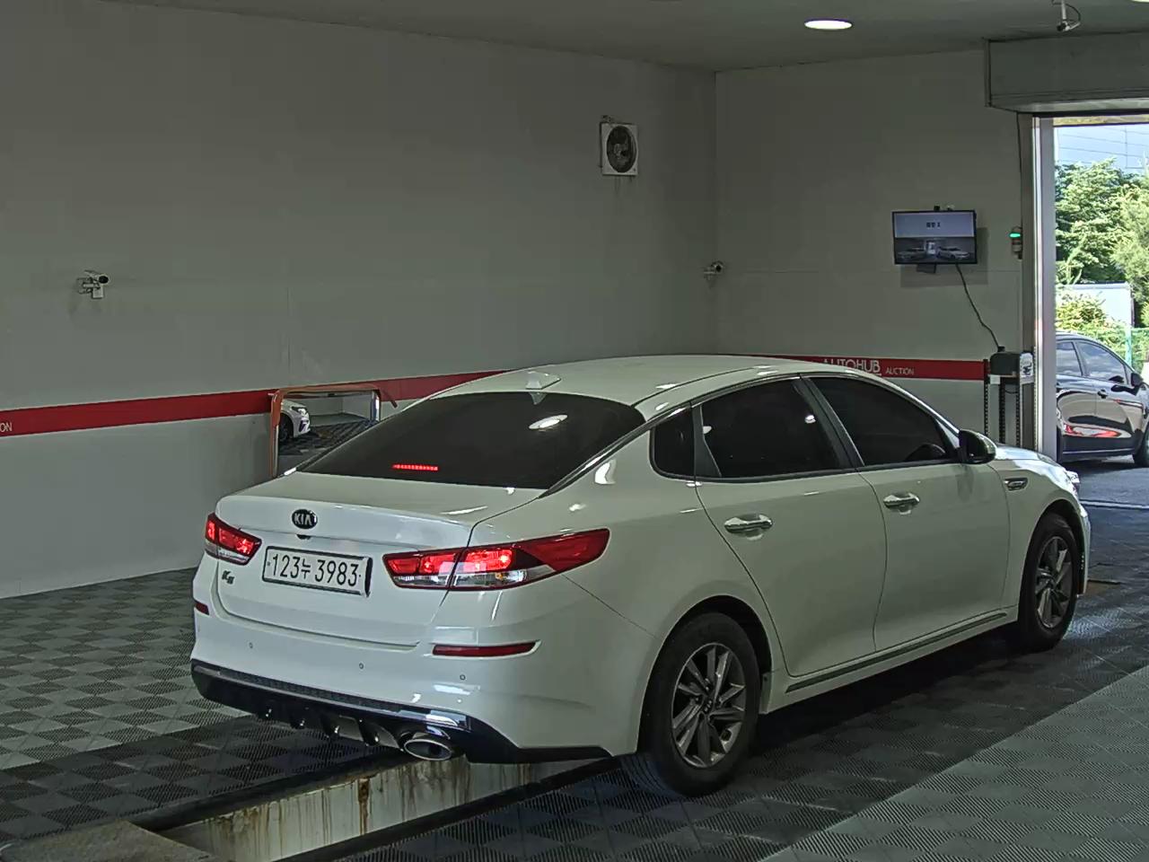 2020 - kia k5