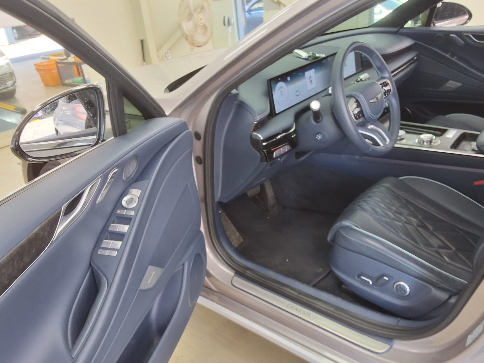 2025 - genesis eg80