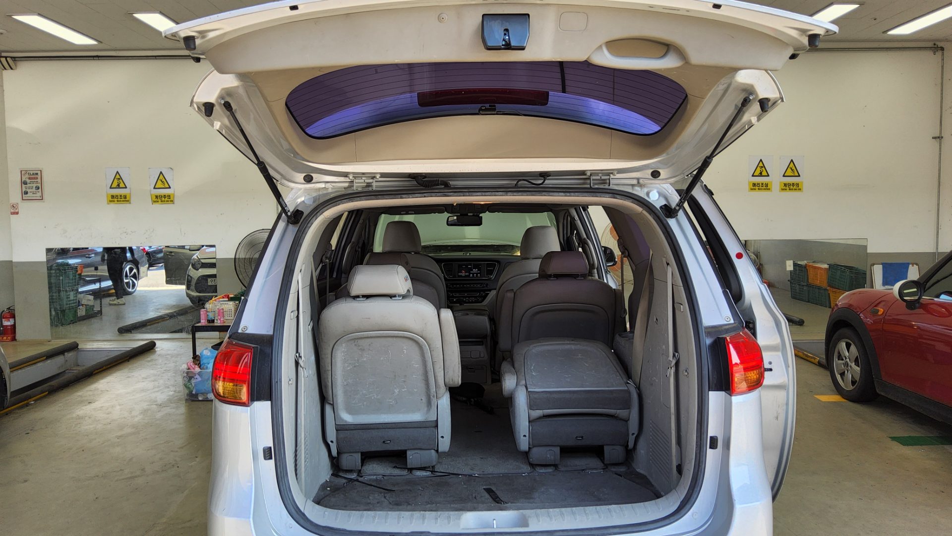 2018 - kia carnival