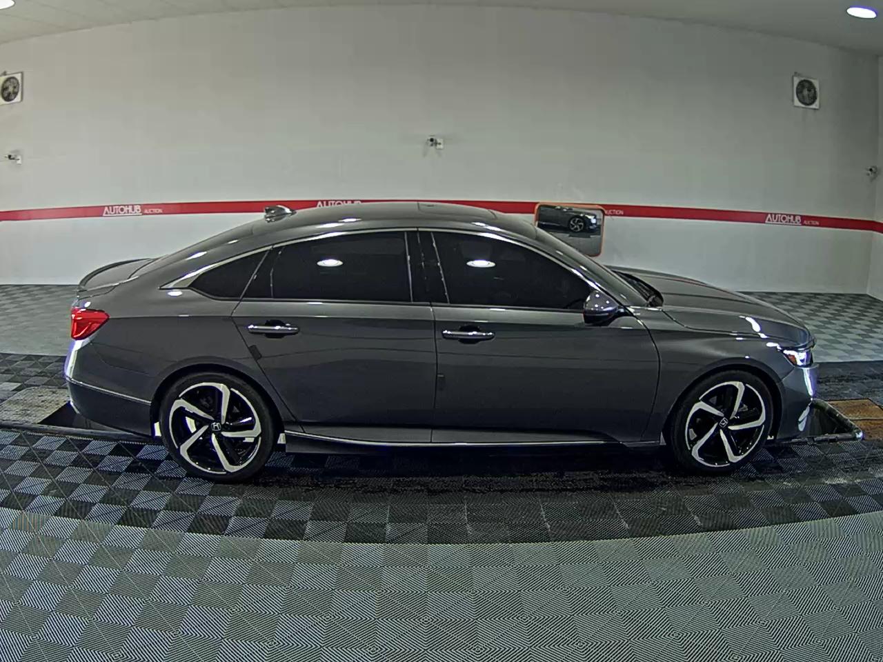 2019 - honda accord