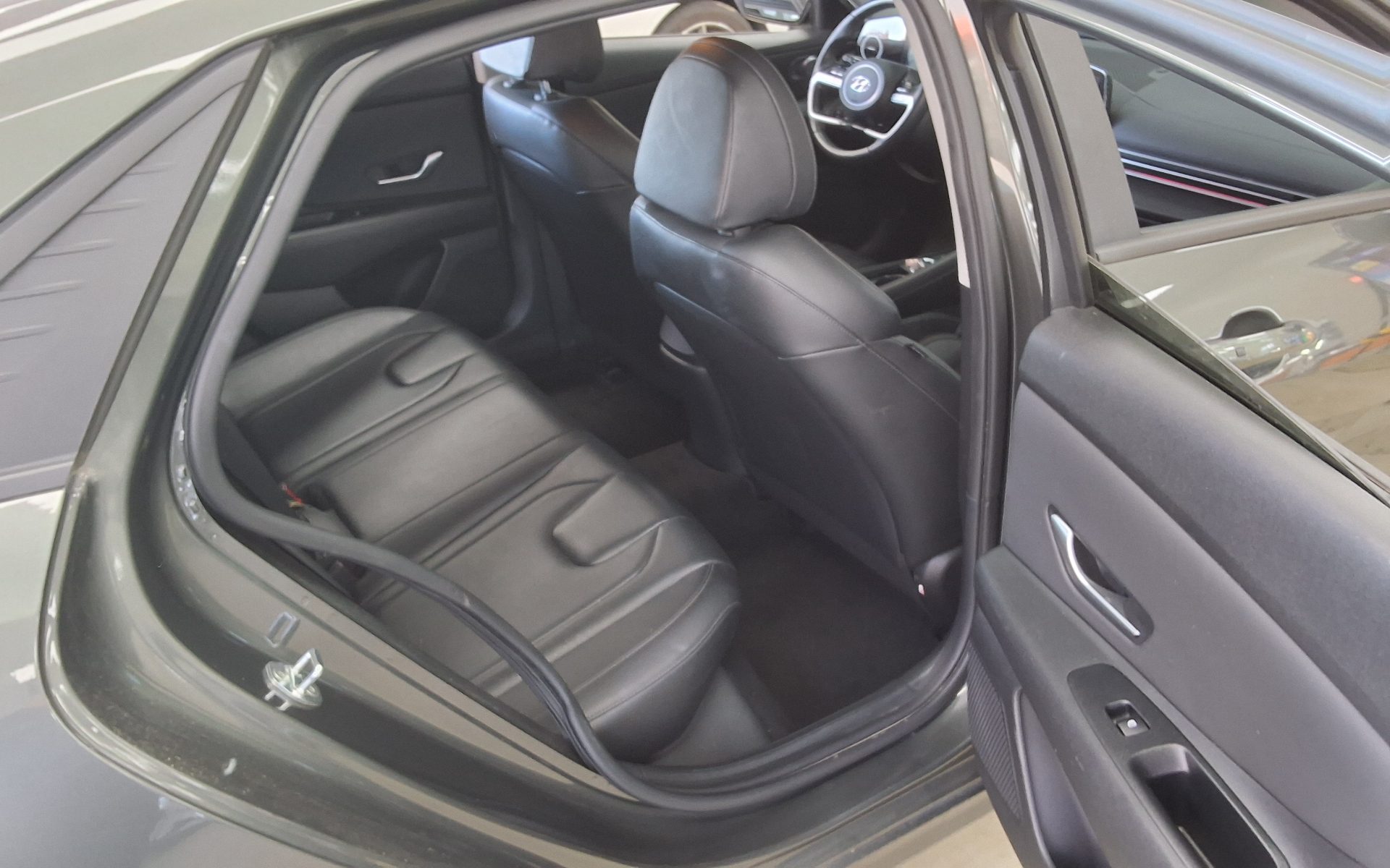 2021 - hyundai avante