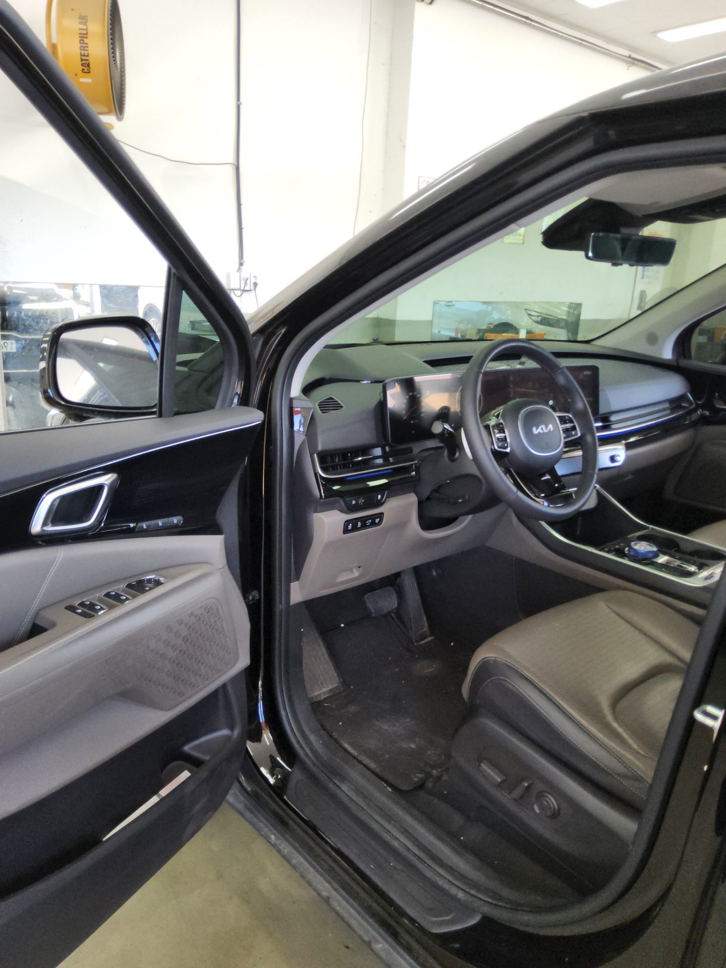 2025 - kia carnival
