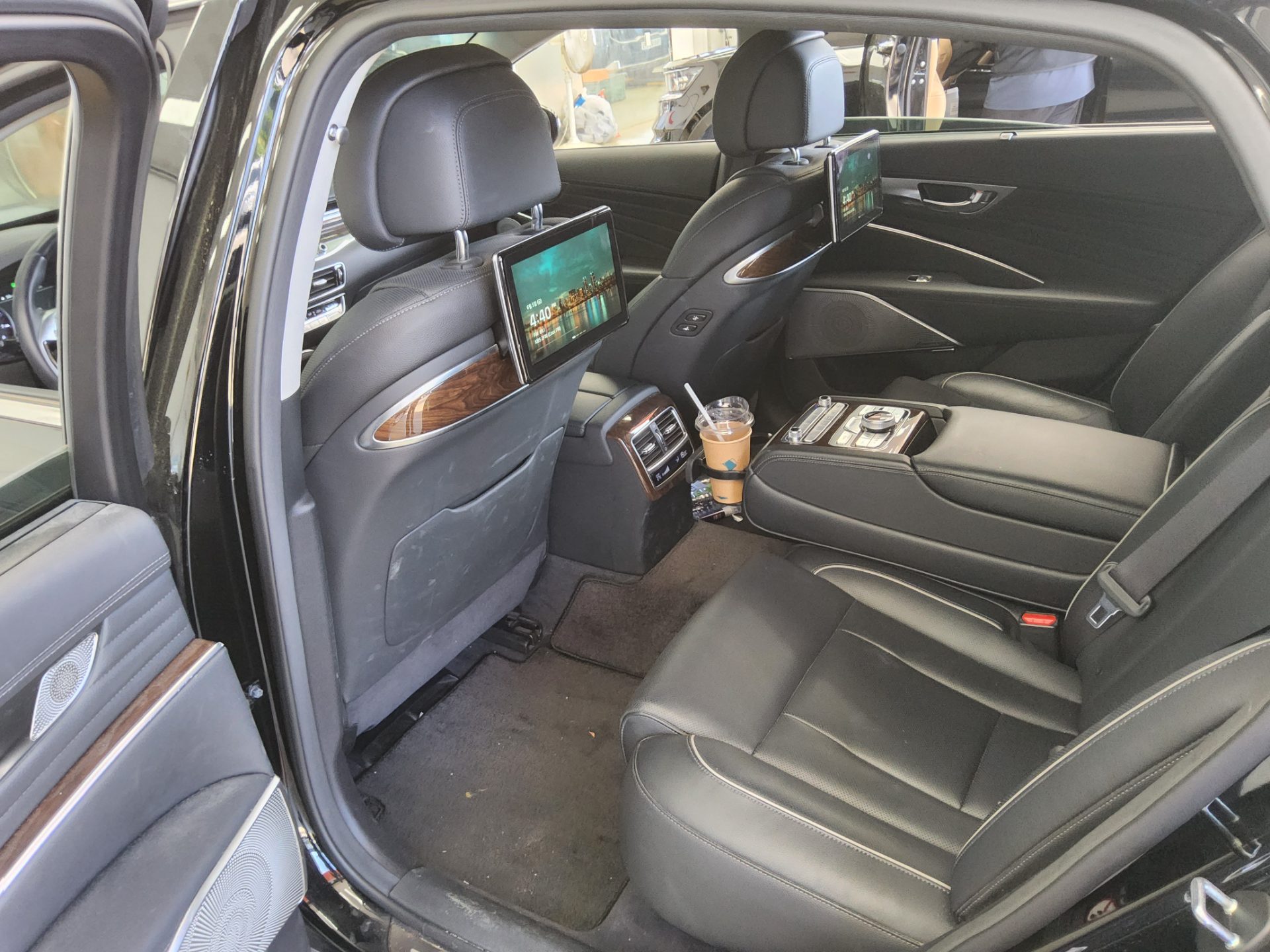 2021 - kia k9